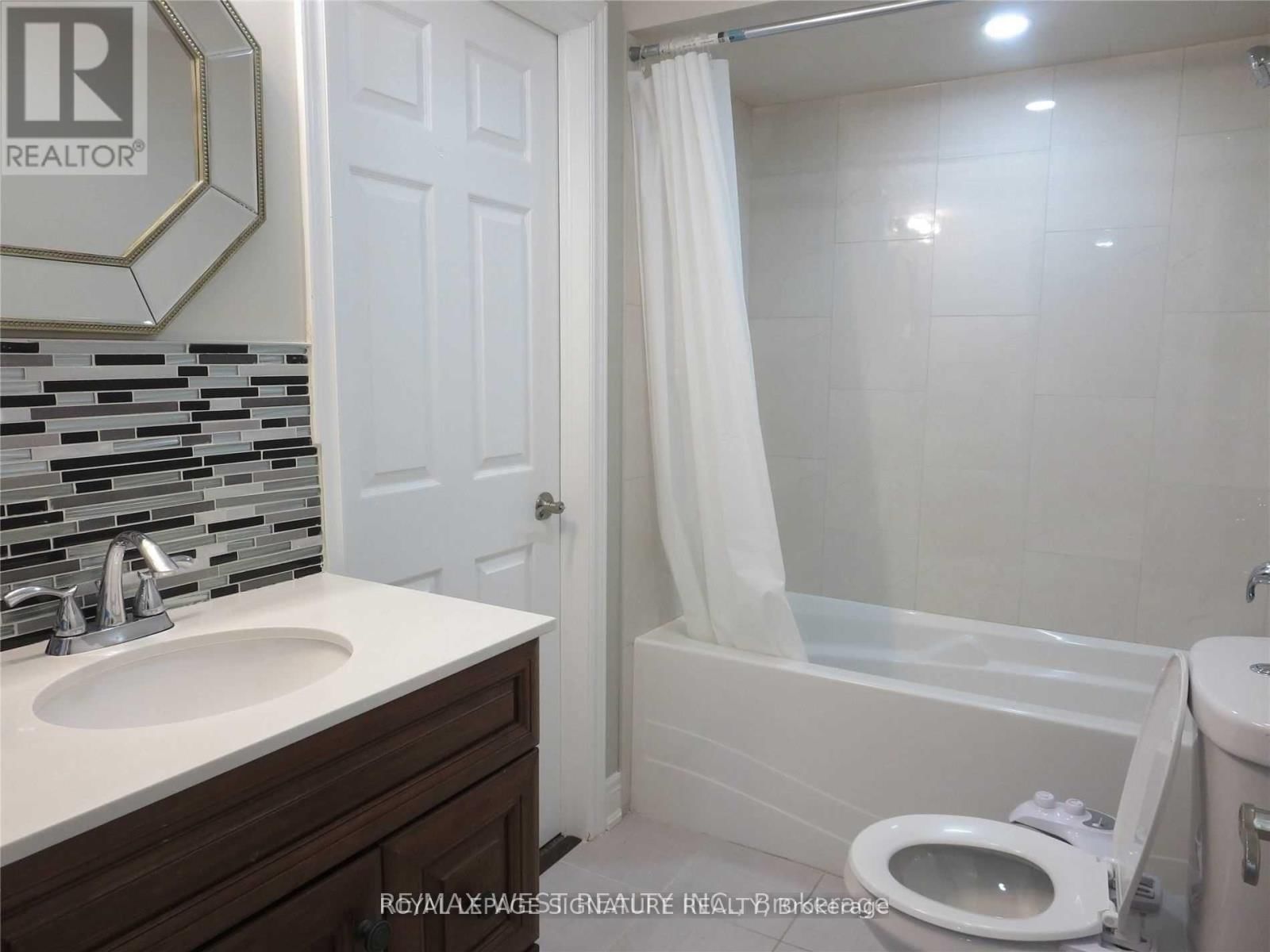 Bsmt - 6 VENUE ROAD Image 10