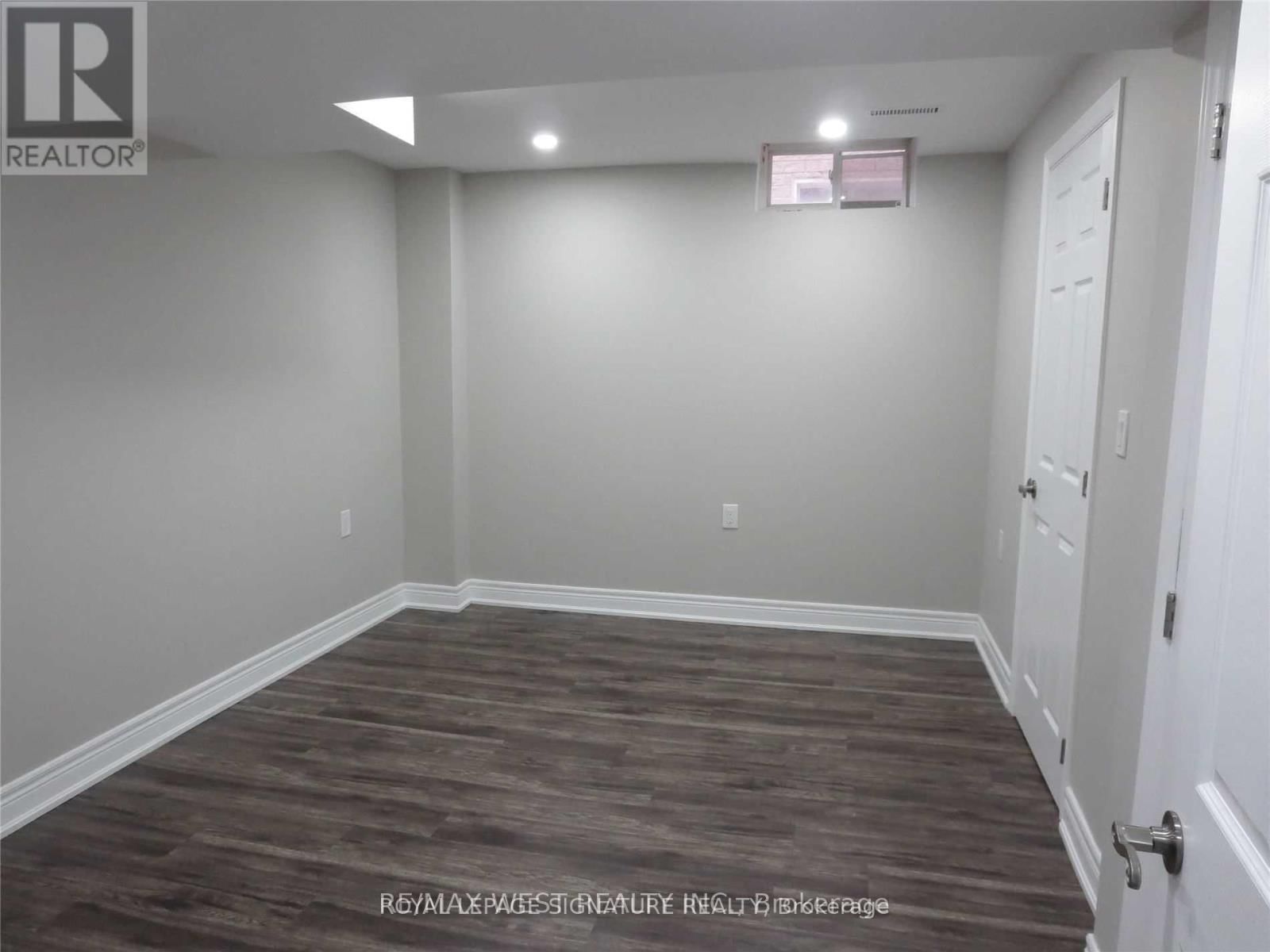 Bsmt - 6 VENUE ROAD Image 7