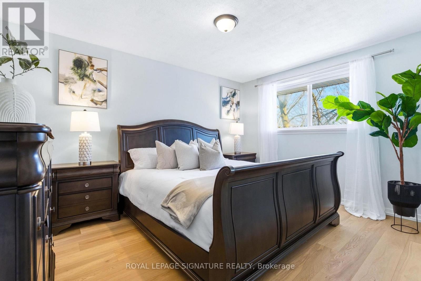 1271 CANFORD CRESCENT Image 13