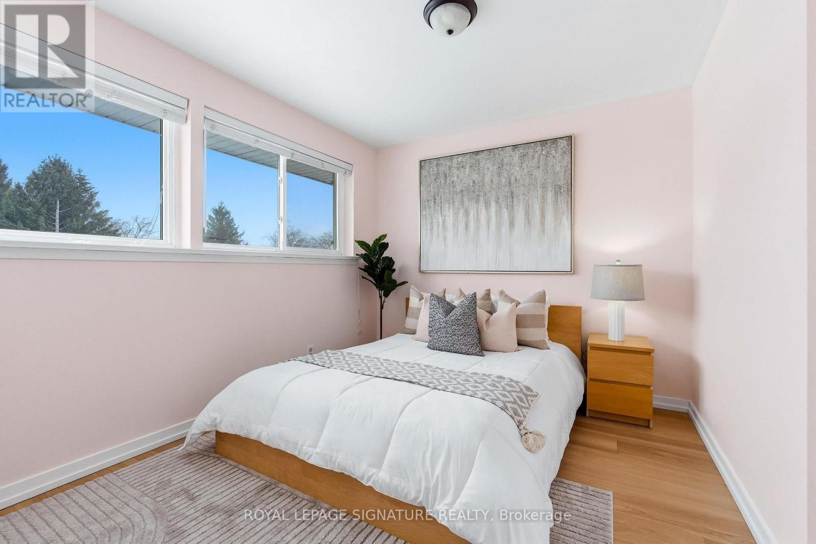 1271 CANFORD CRESCENT Image 17