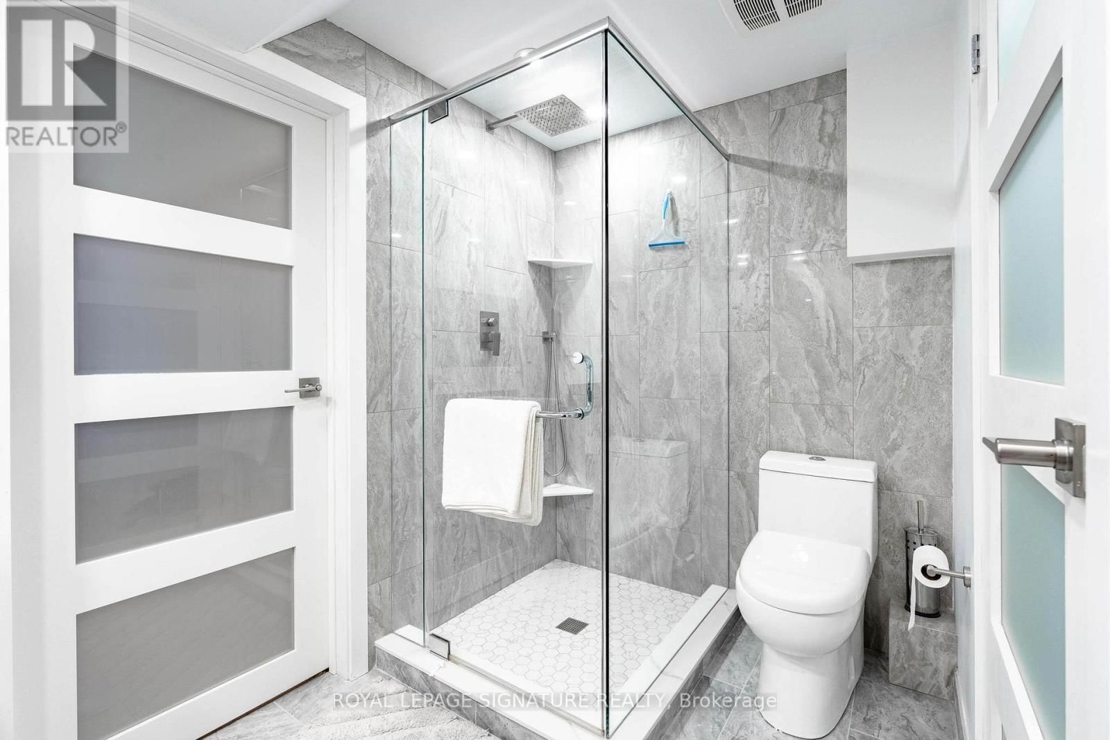 1271 CANFORD CRESCENT Image 33