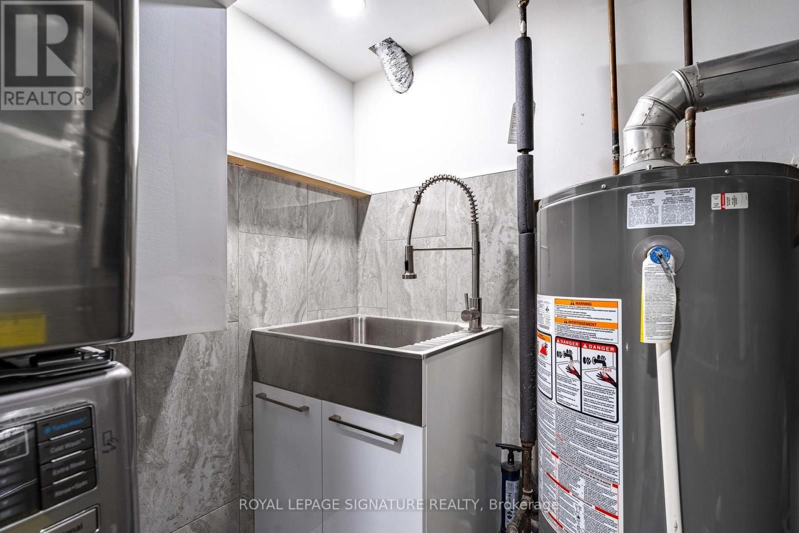 1271 CANFORD CRESCENT Image 37