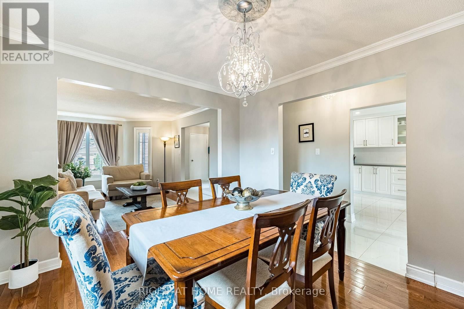 16 WOODSIDE COURT Image 11