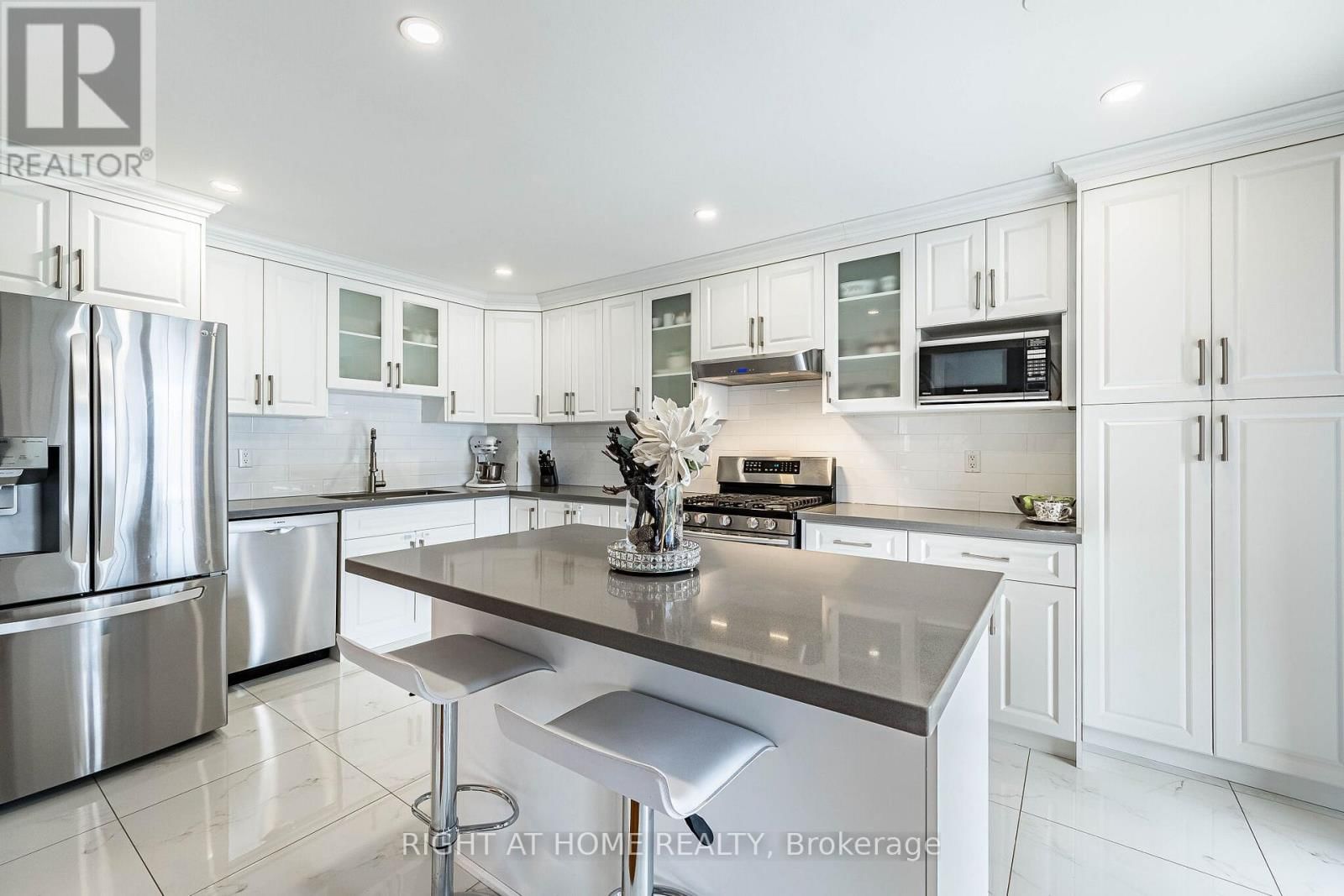 16 WOODSIDE COURT Image 13