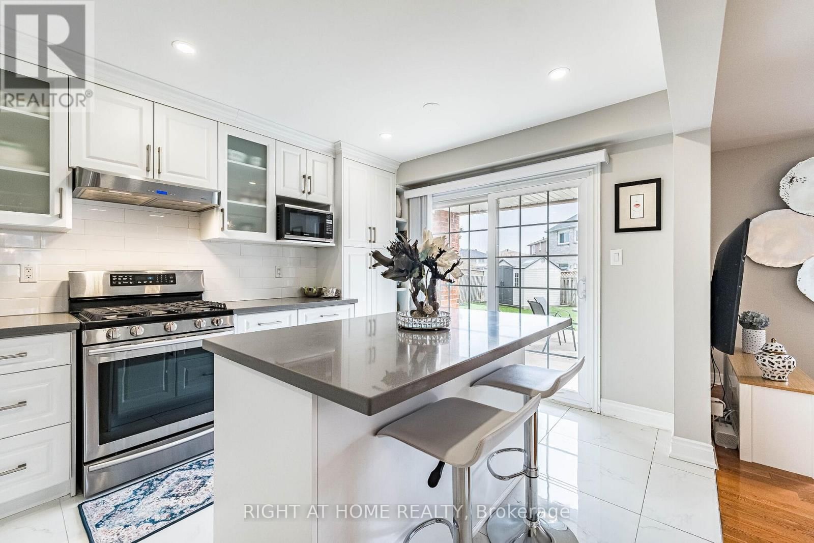 16 WOODSIDE COURT Image 15