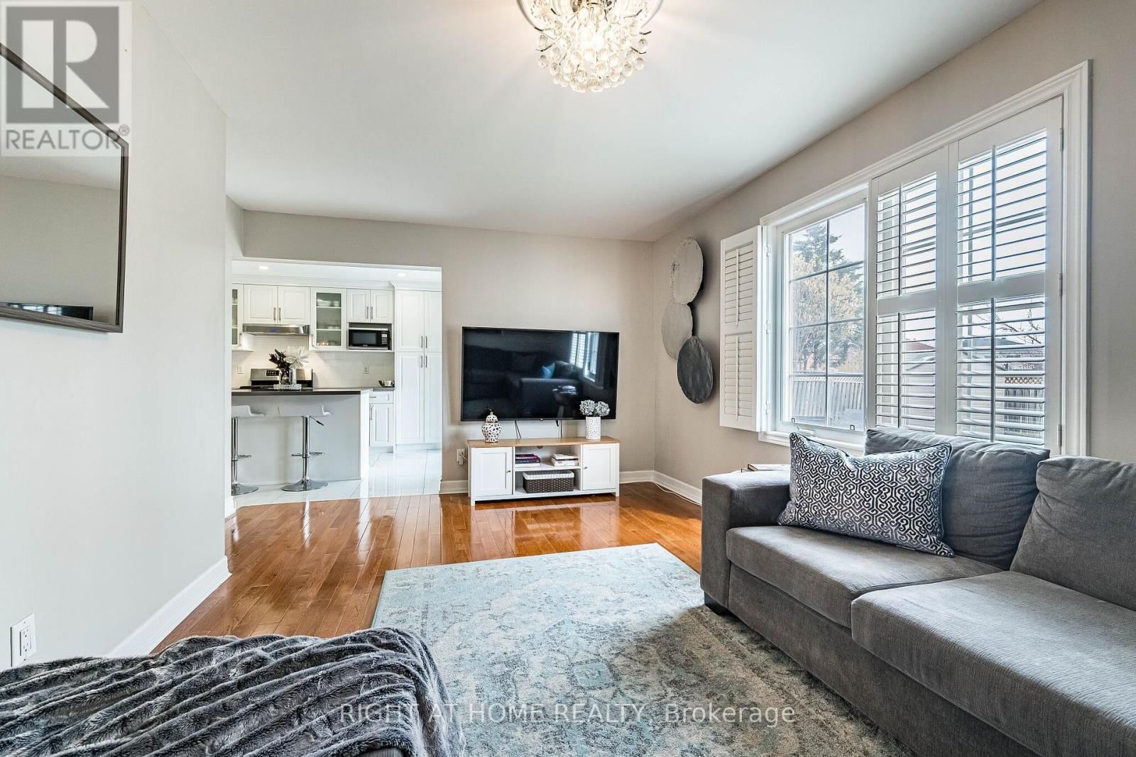 16 WOODSIDE COURT Image 19