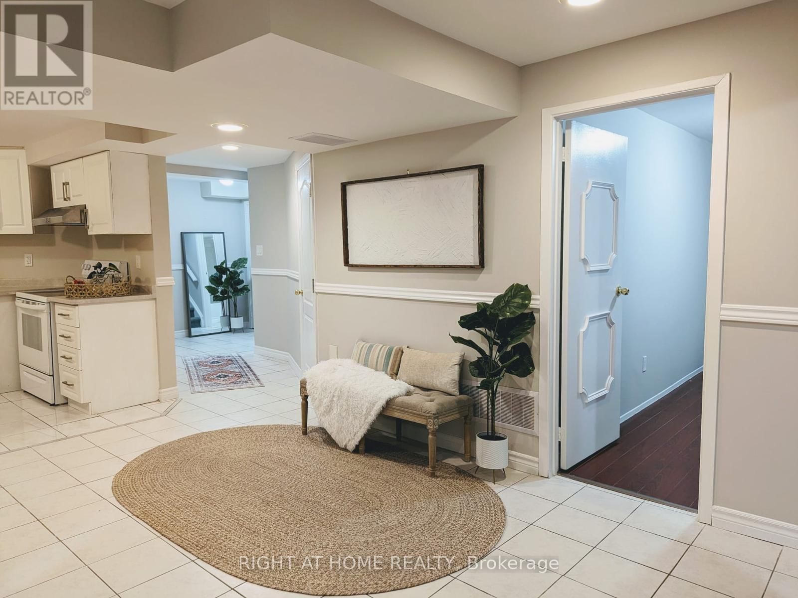 16 WOODSIDE COURT Image 45