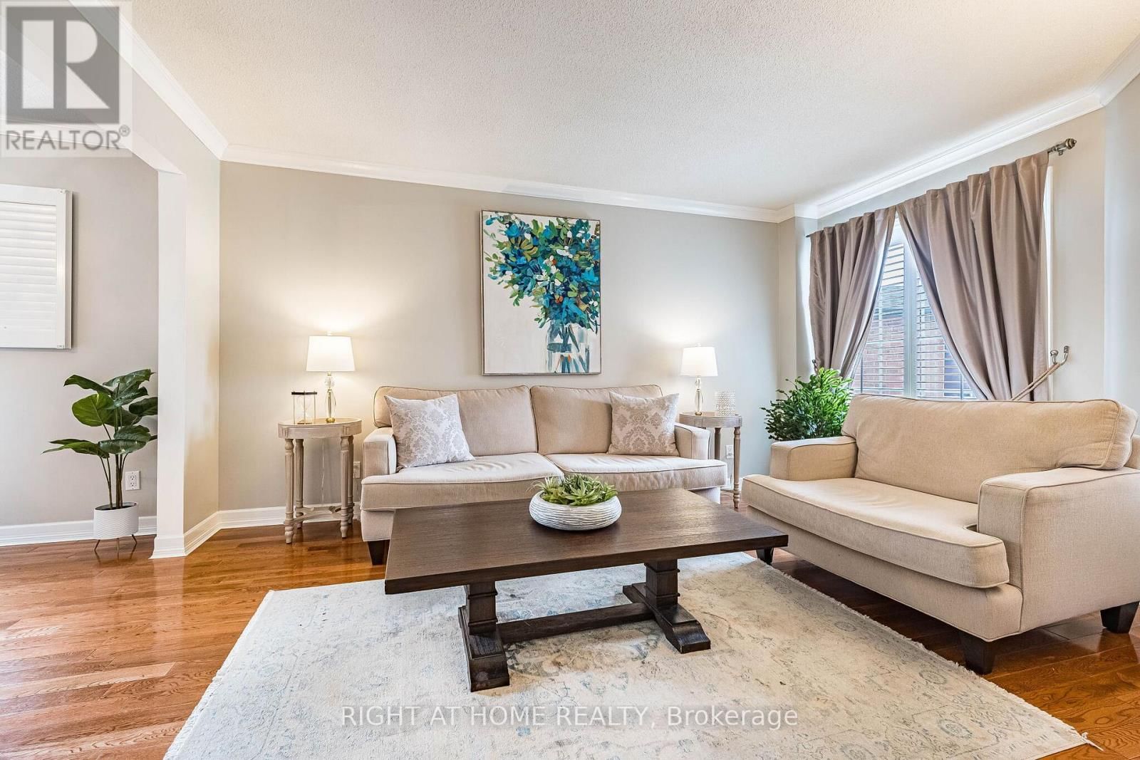 16 WOODSIDE COURT Image 7