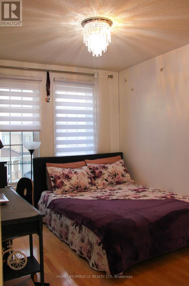 60 BUSHMILL CIRCLE Image 12