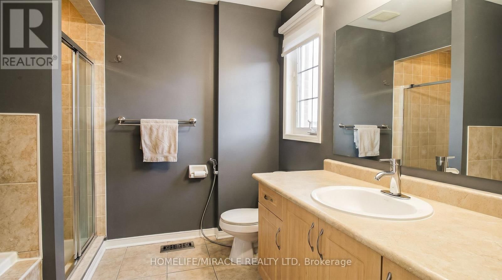 60 BUSHMILL CIRCLE Image 21