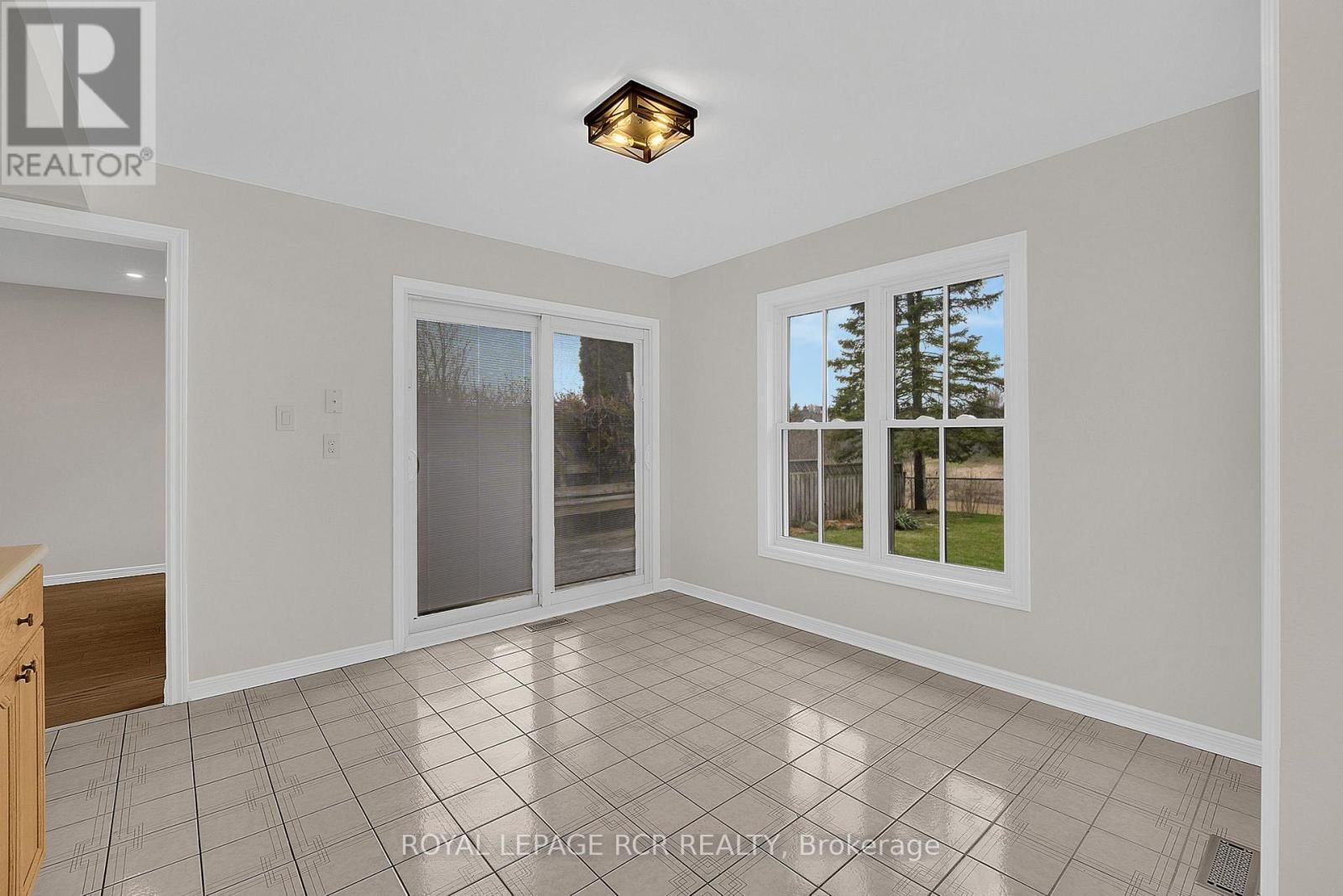 69 ST MICHAELS CRESCENT Image 12