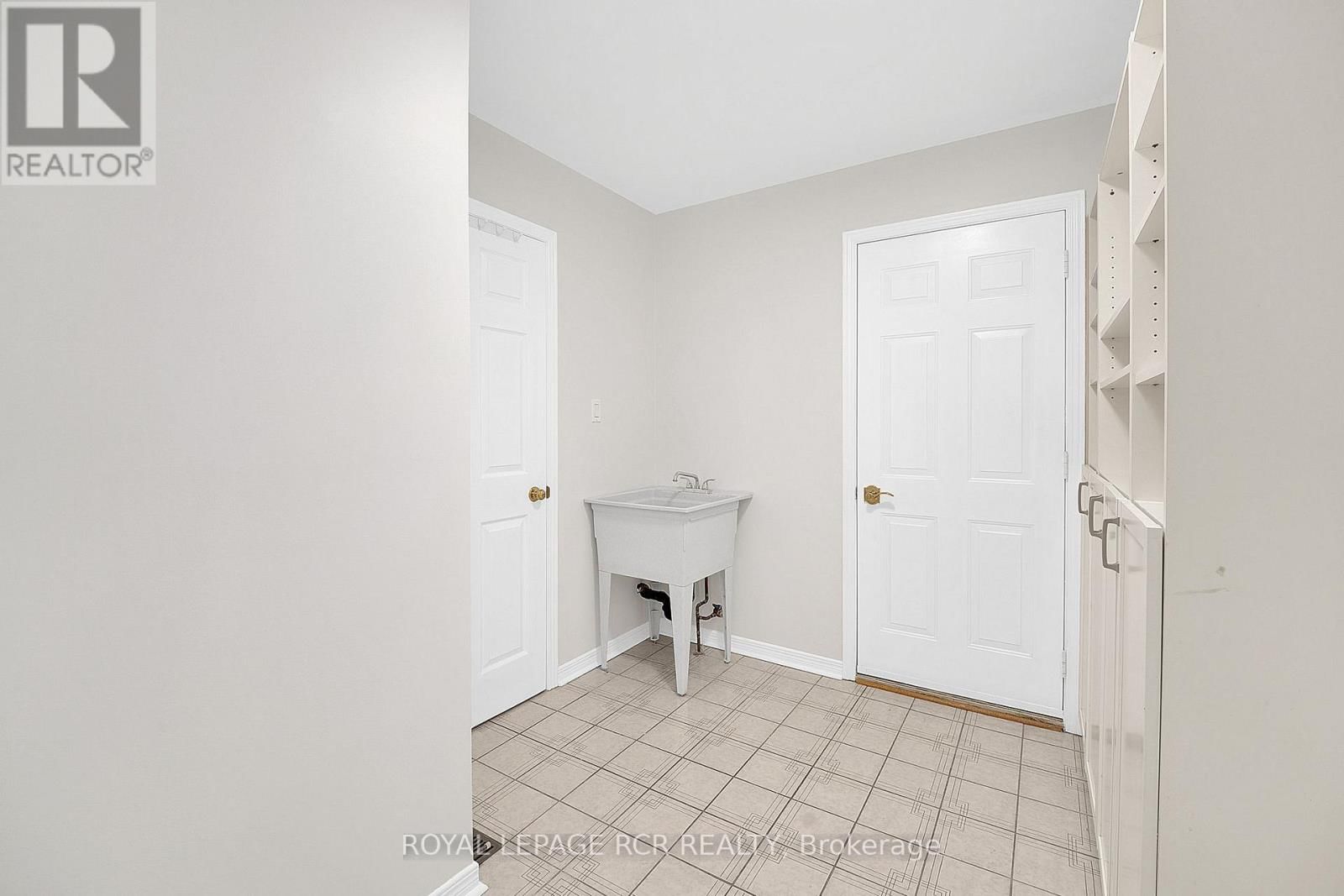 69 ST MICHAELS CRESCENT Image 20