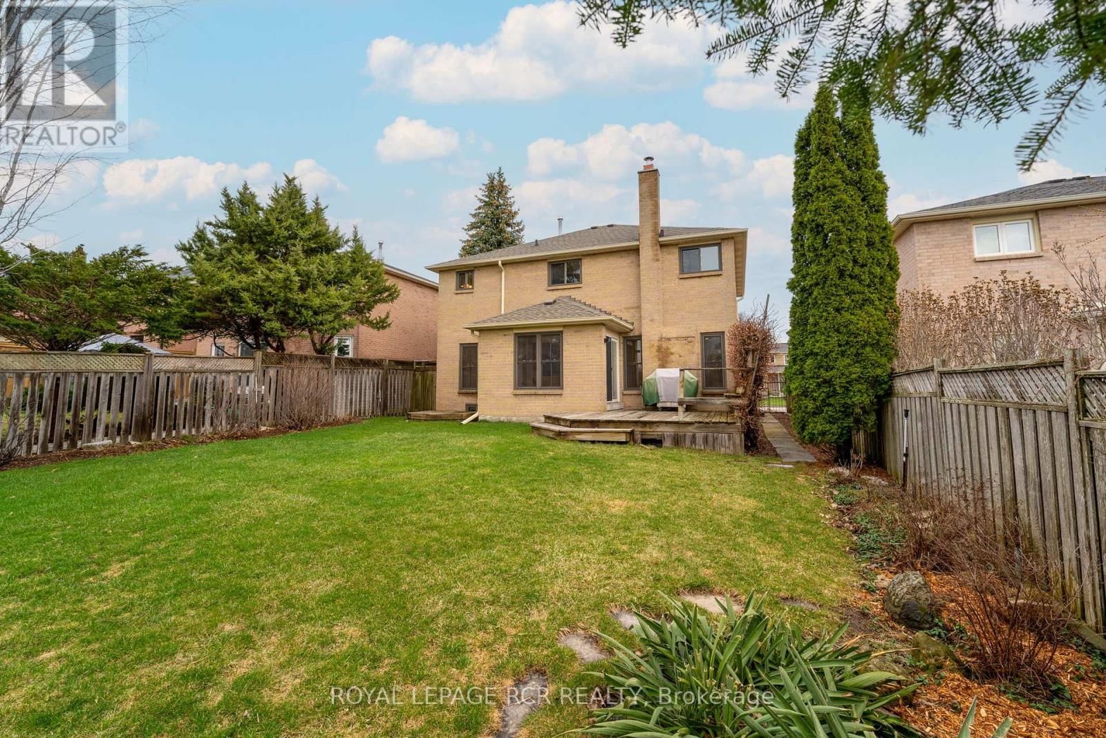 69 ST MICHAELS CRESCENT Image 35