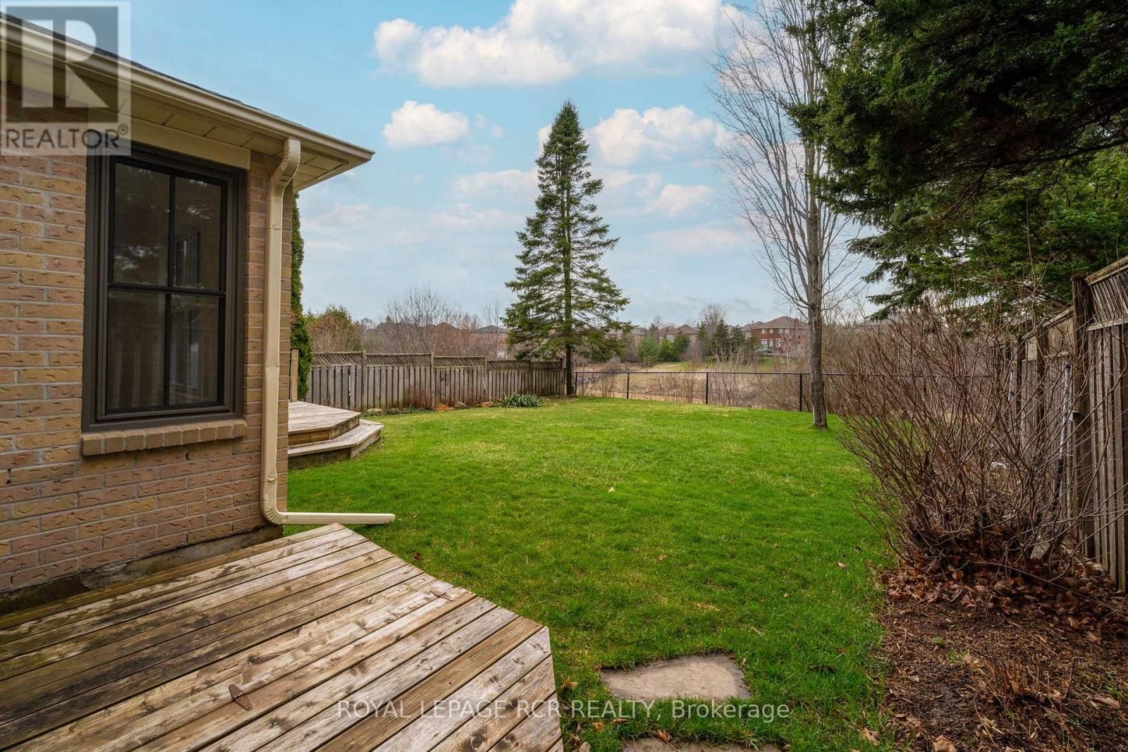 69 ST MICHAELS CRESCENT Image 36