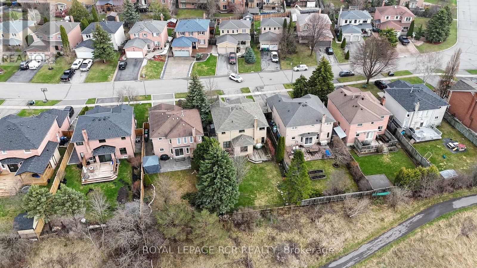 69 ST MICHAELS CRESCENT Image 42