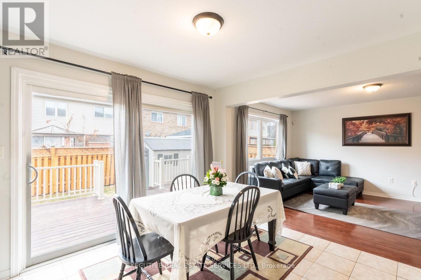 20 WETMEADOW DRIVE EAST Image 18