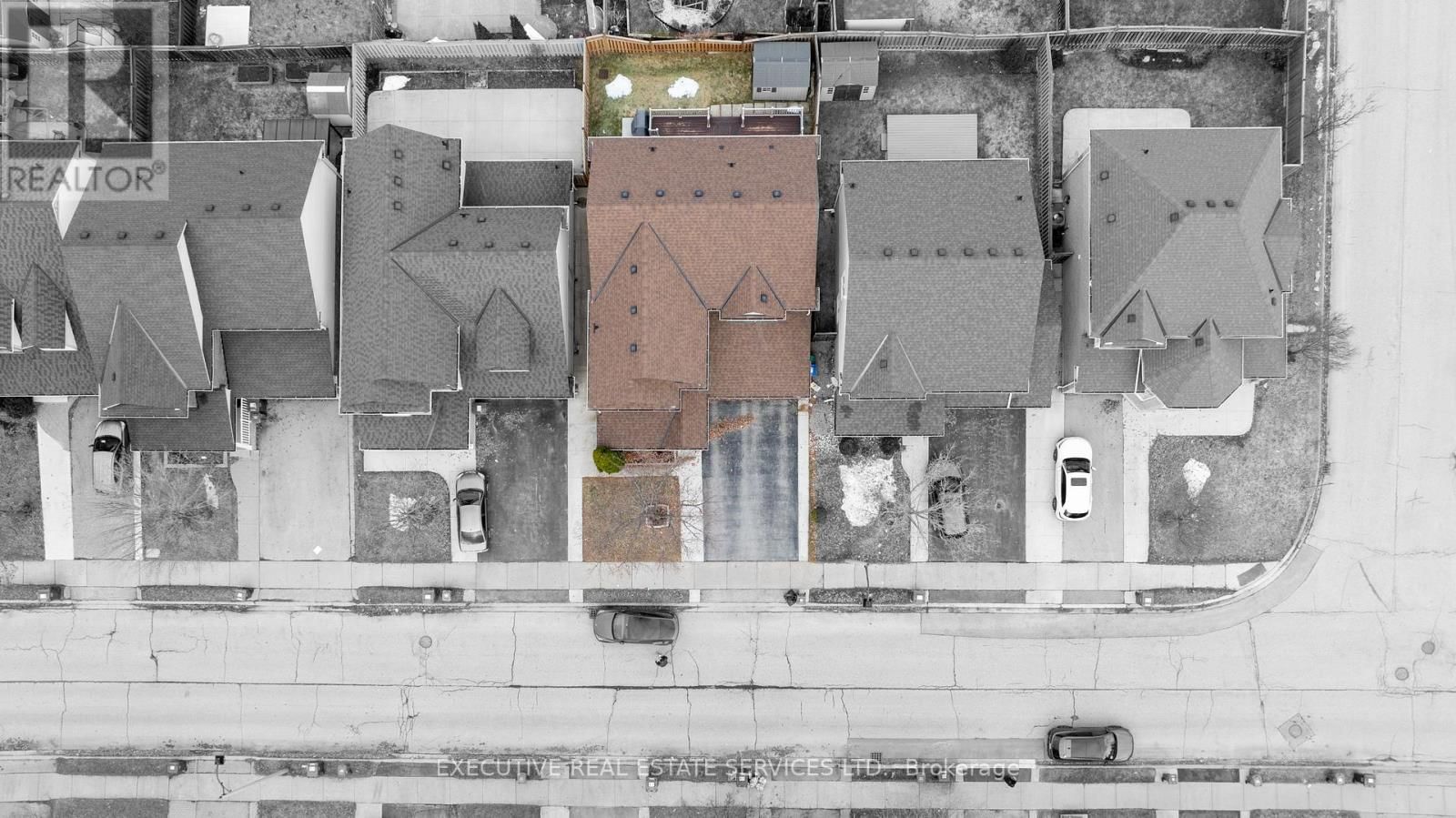 20 WETMEADOW DRIVE EAST Image 2