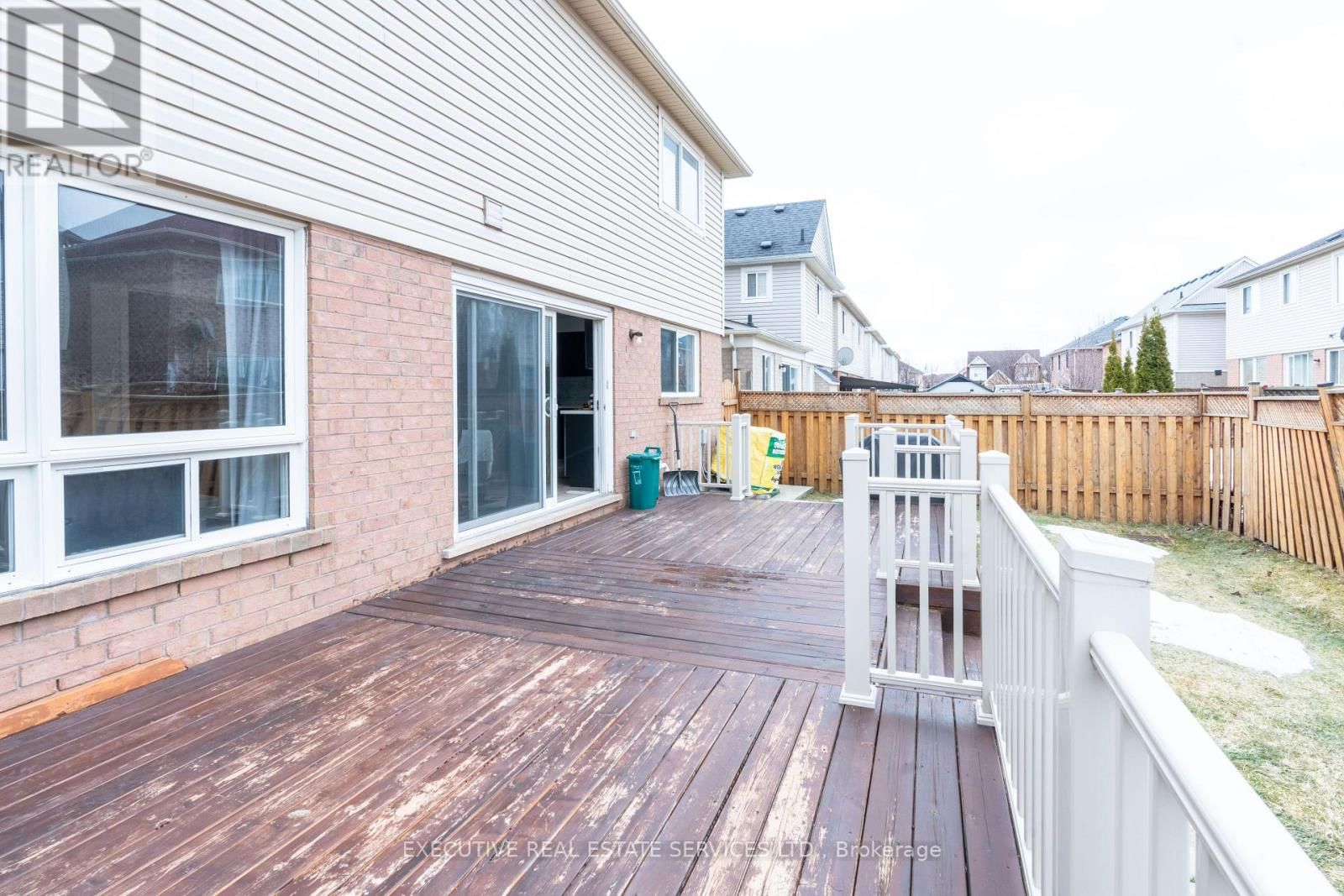 20 WETMEADOW DRIVE EAST Image 21