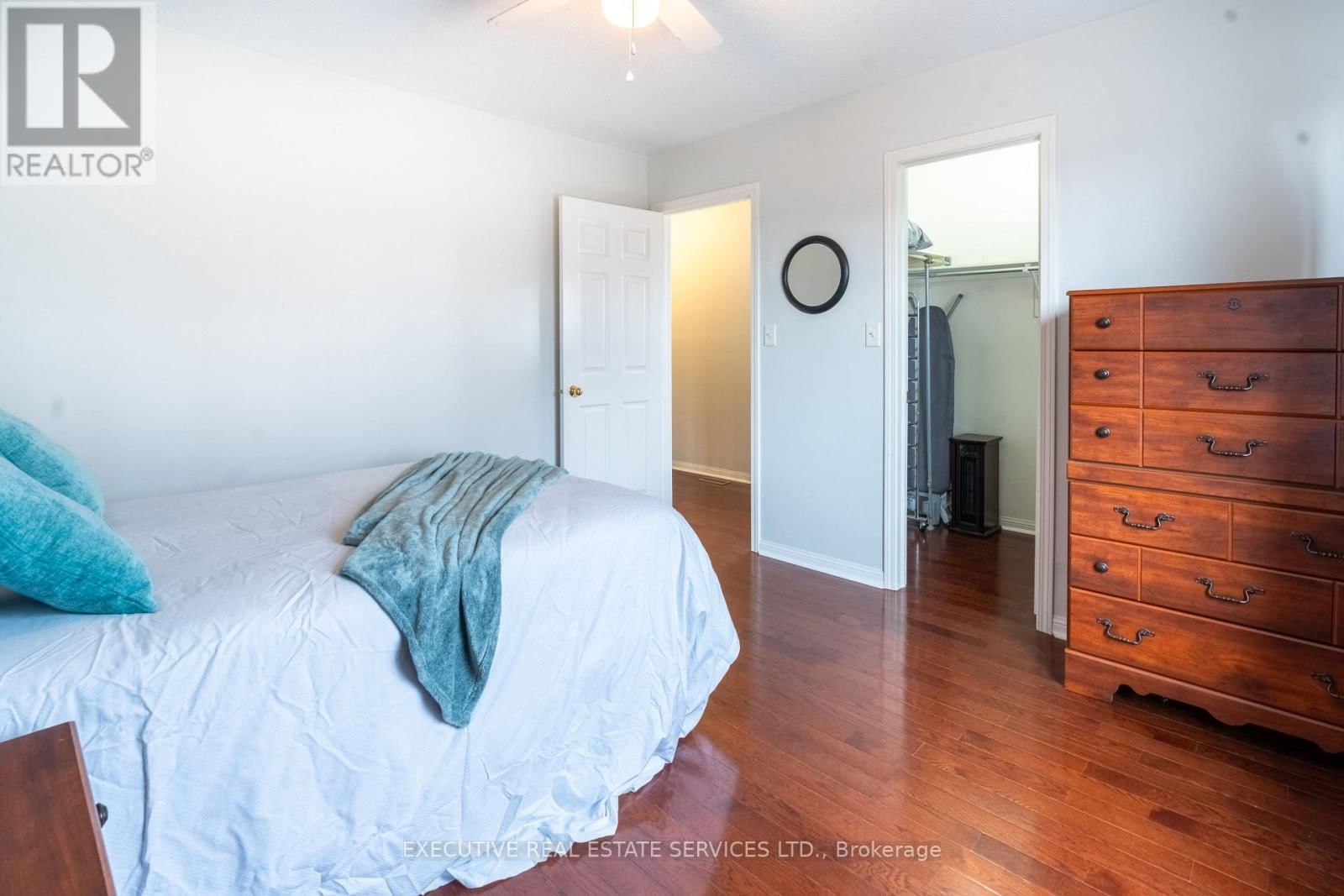 20 WETMEADOW DRIVE EAST Image 27