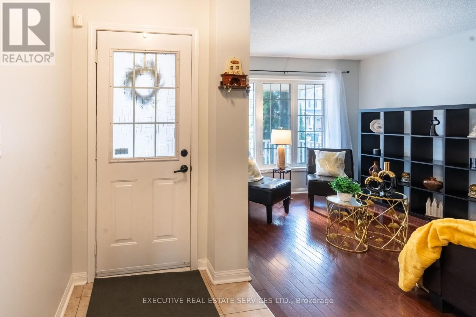 20 WETMEADOW DRIVE EAST Image 3