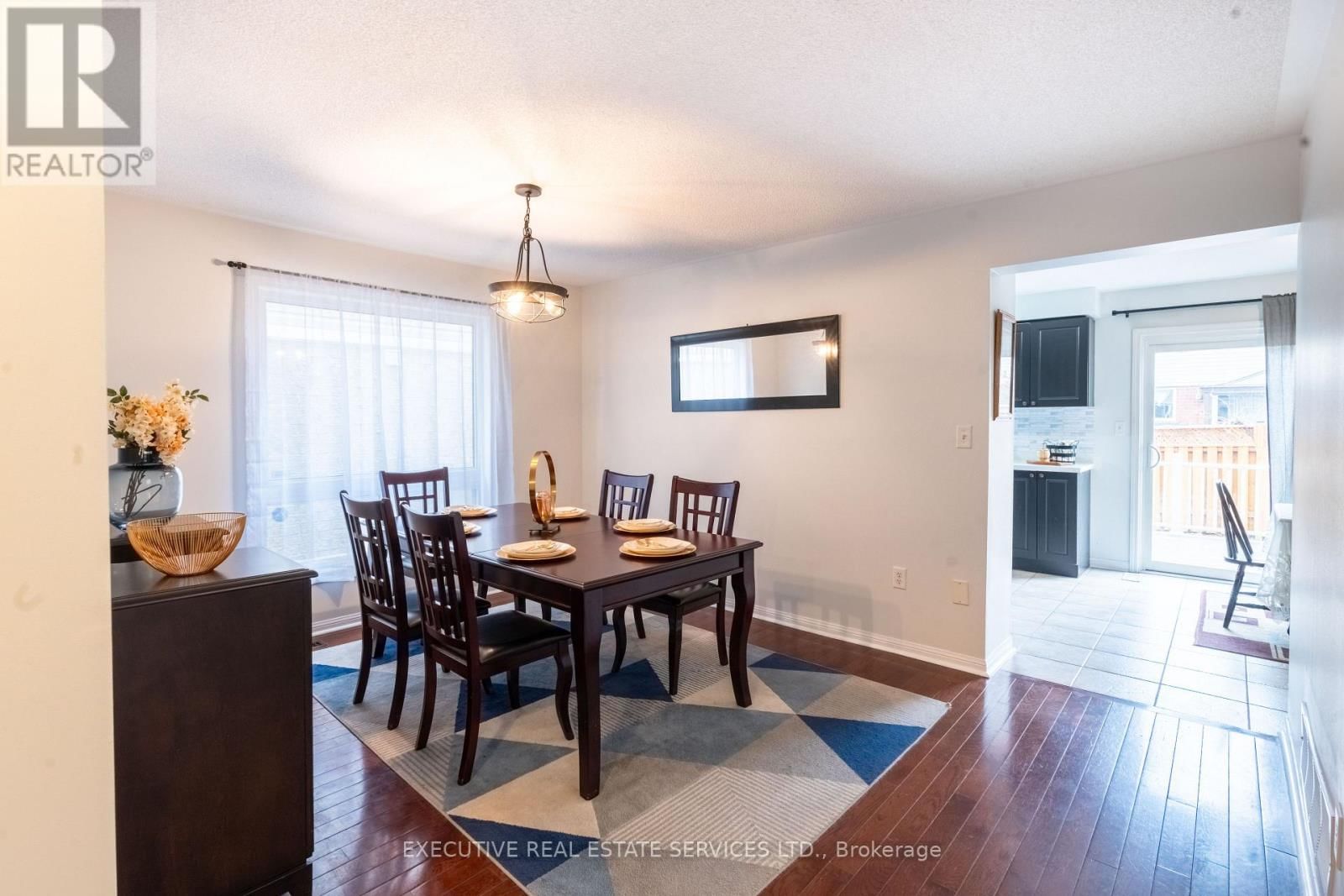 20 WETMEADOW DRIVE EAST Image 8