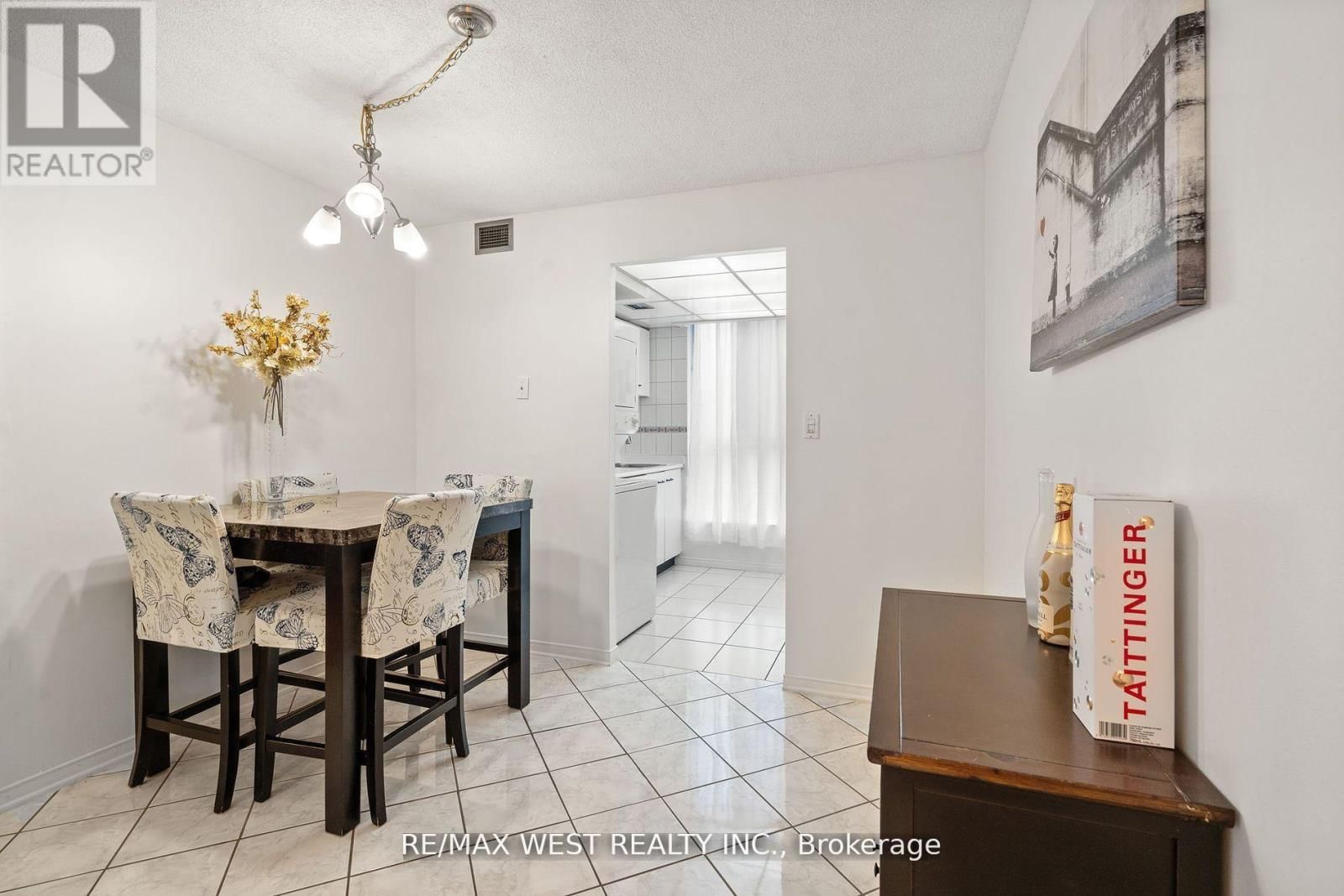 316 - 155 HILLCREST AVENUE Image 10