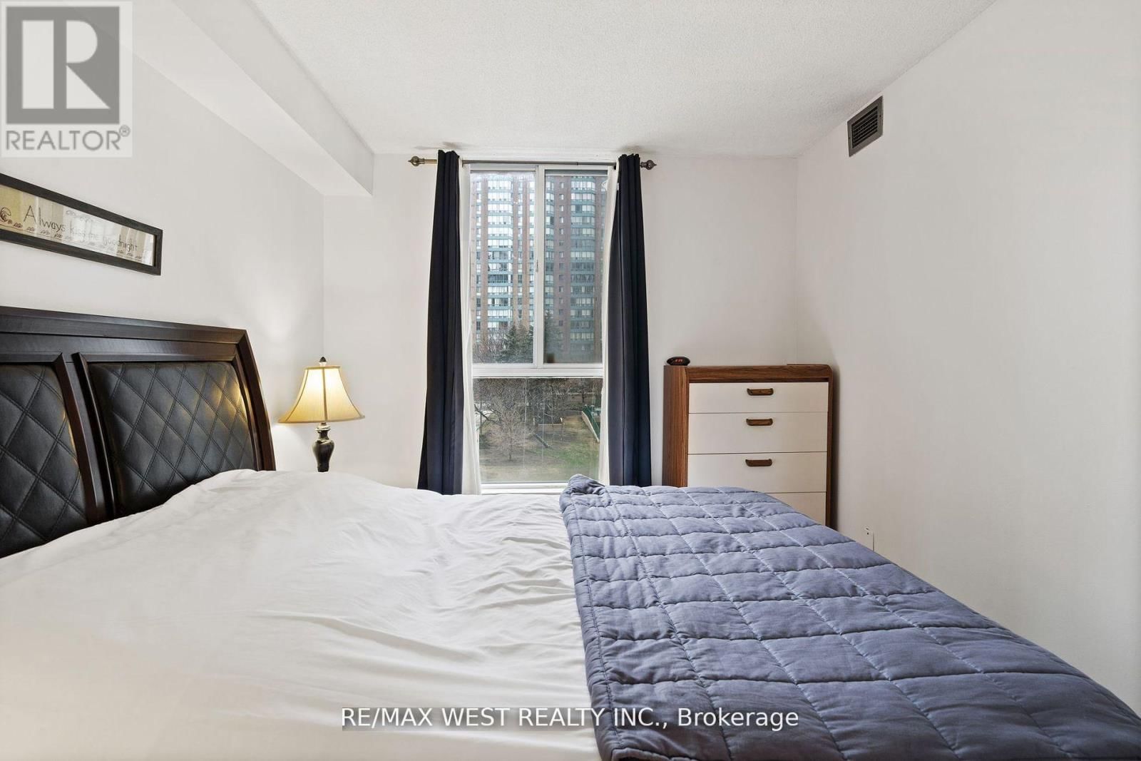 316 - 155 HILLCREST AVENUE Image 19