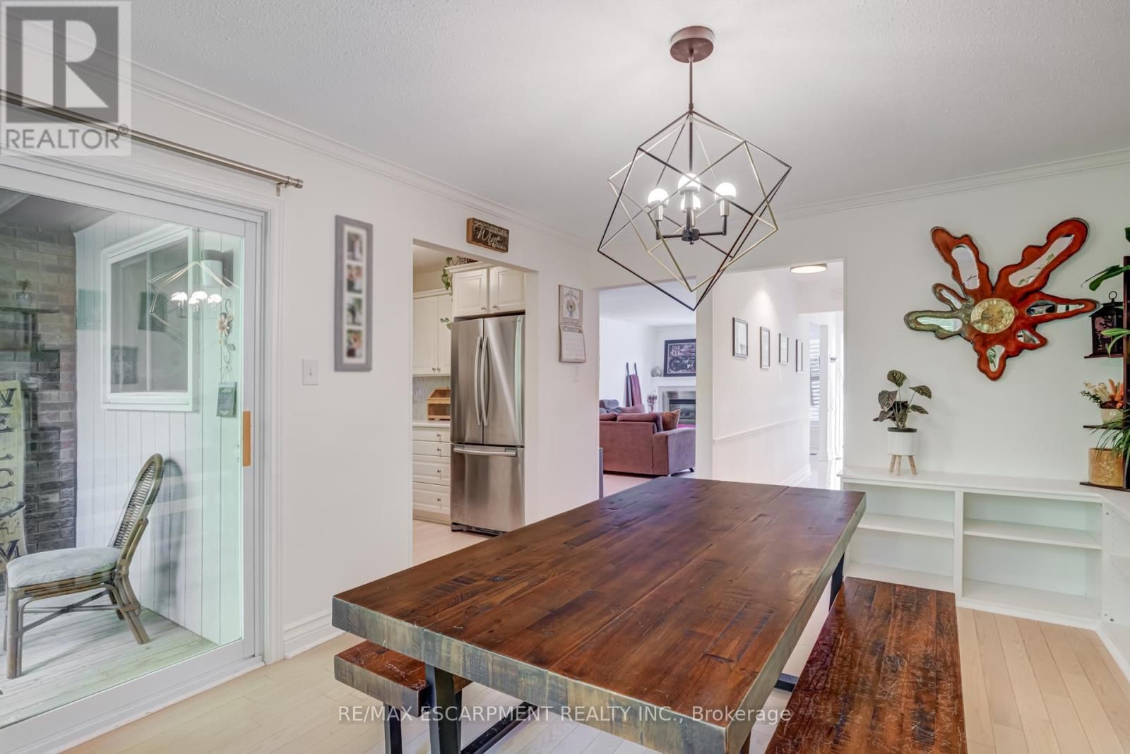 5 - 1560 KERNS ROAD Image 13