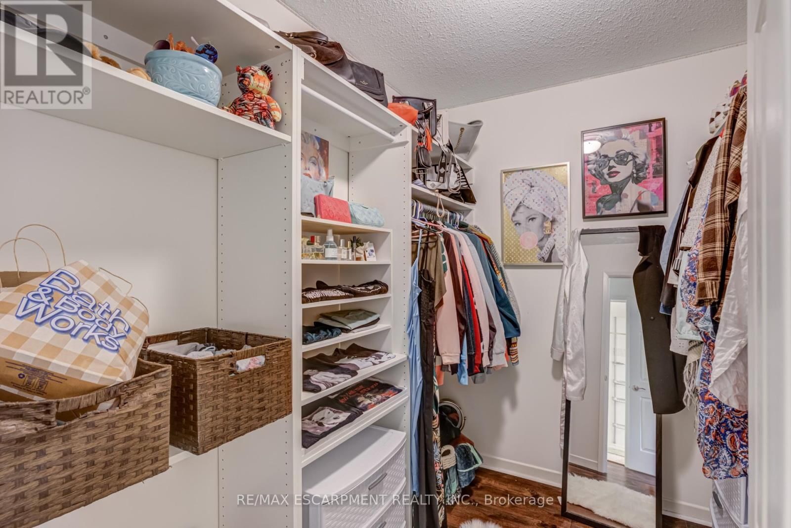 5 - 1560 KERNS ROAD Image 23