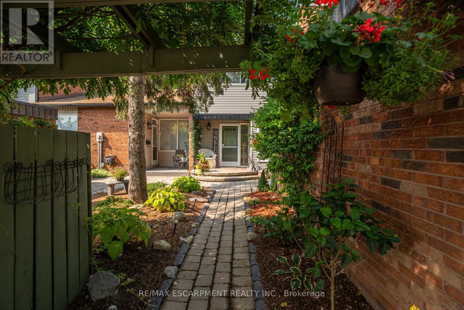 5 - 1560 KERNS ROAD Image 4