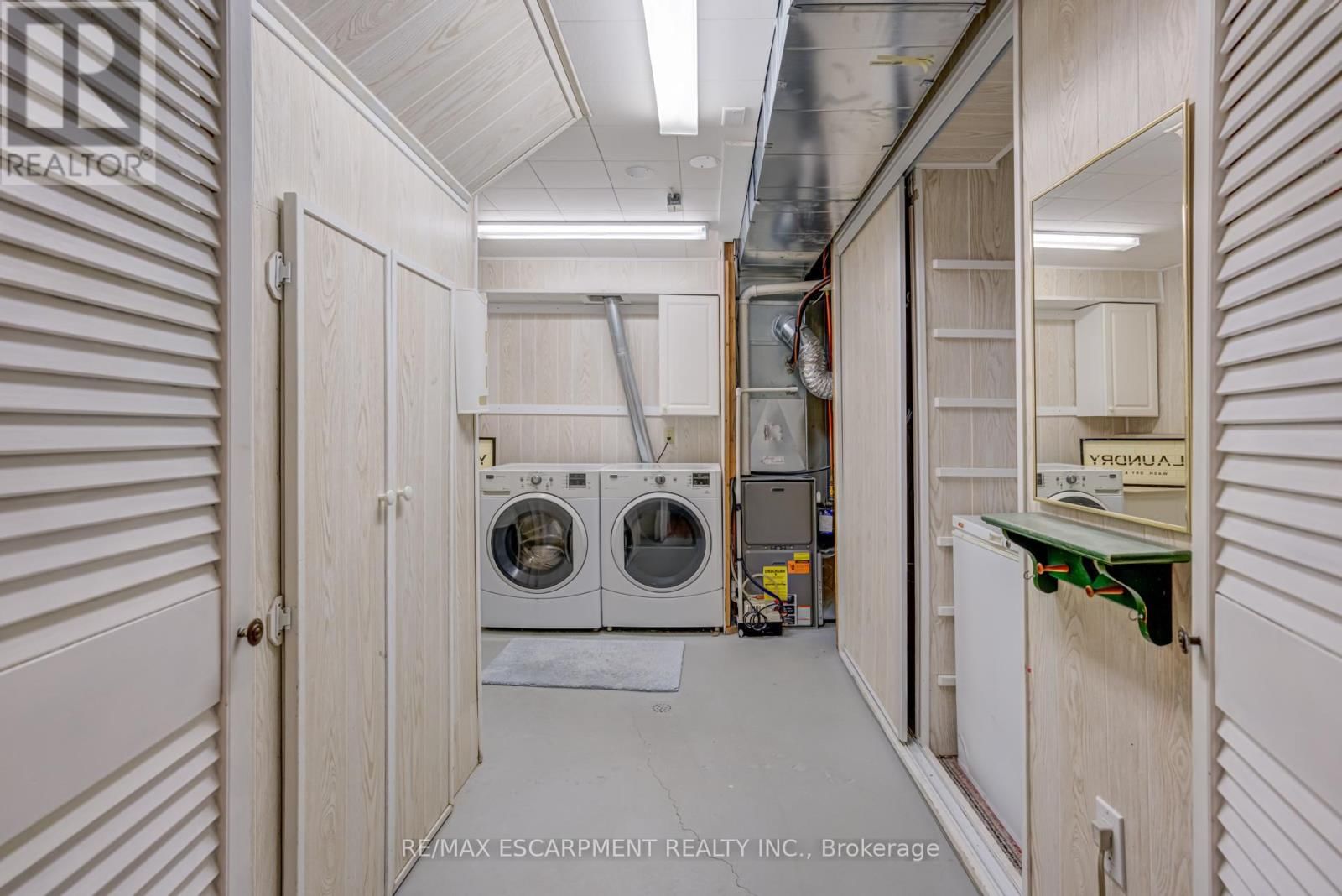 5 - 1560 KERNS ROAD Image 40