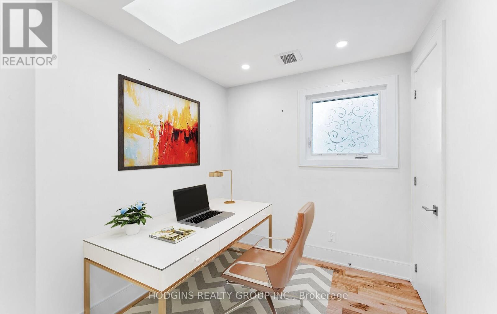 1670 CAVERLY COURT Image 24