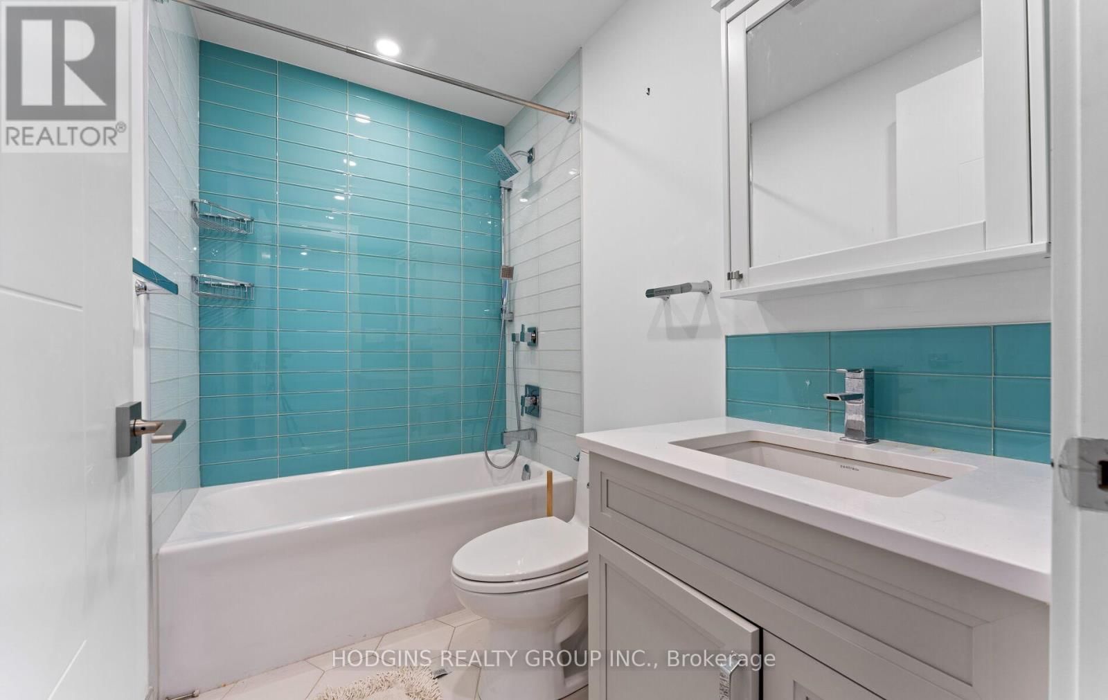 1670 CAVERLY COURT Image 34