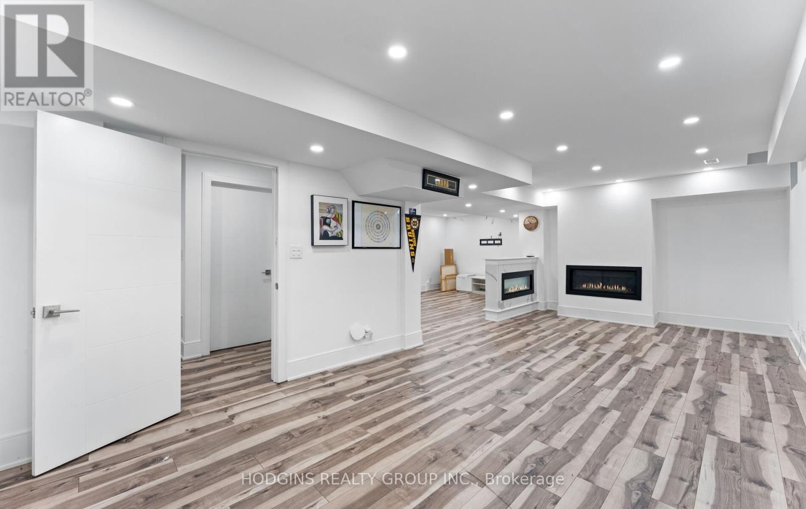 1670 CAVERLY COURT Image 36