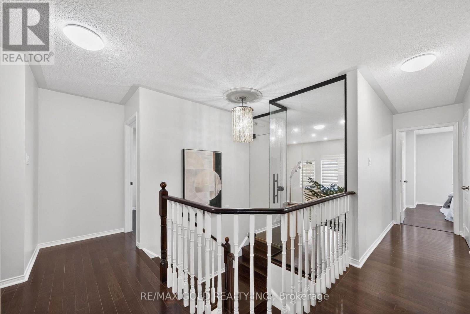 12 LINDERWOOD DRIVE Image 22