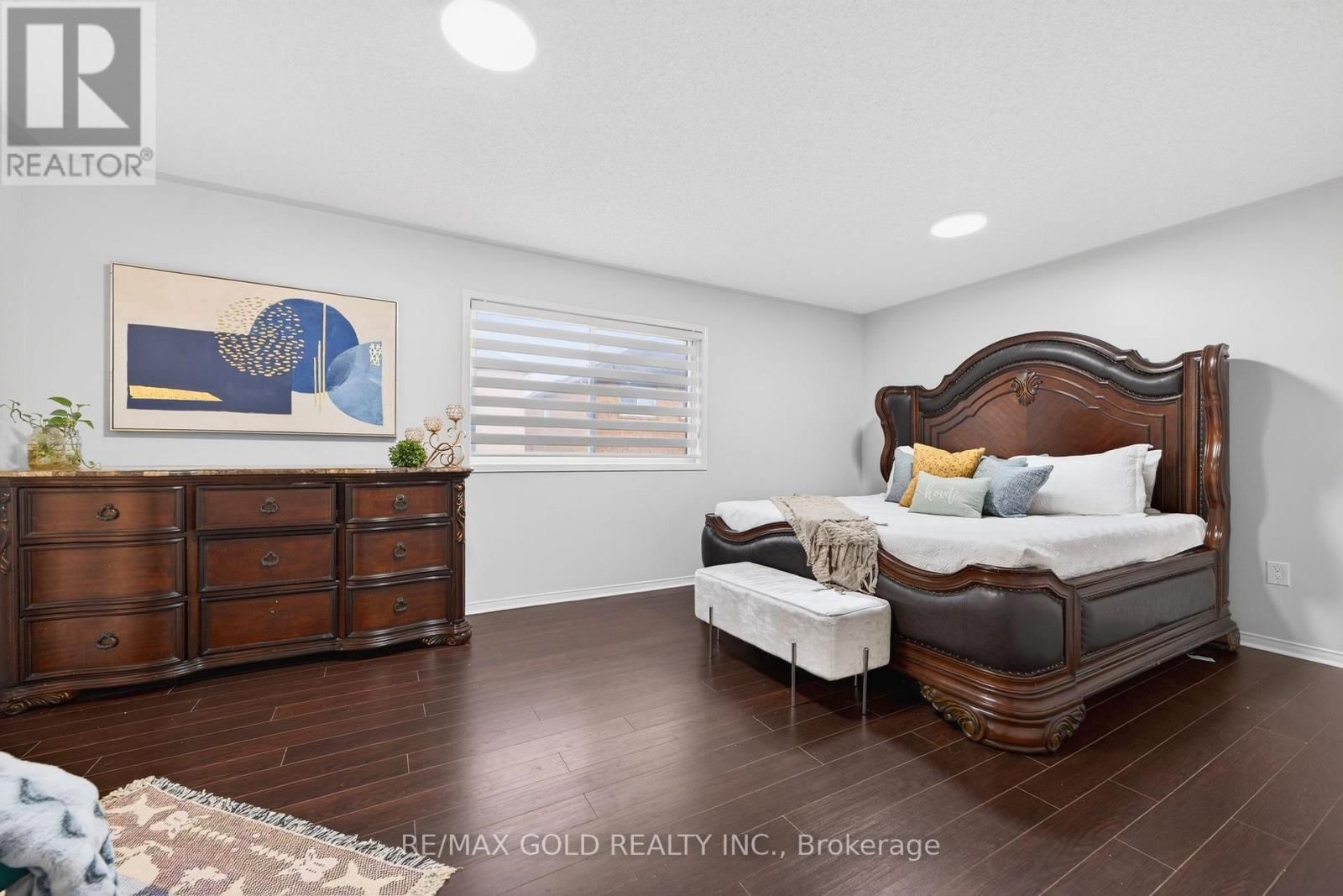 12 LINDERWOOD DRIVE Image 24