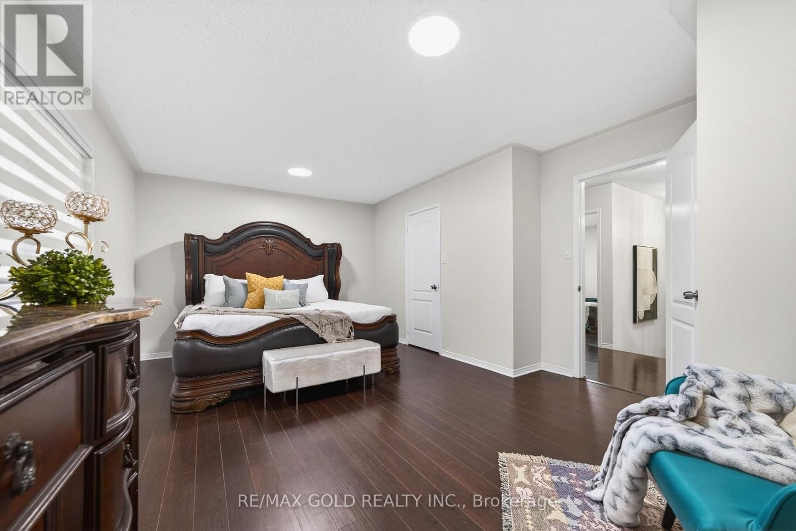 12 LINDERWOOD DRIVE Image 26