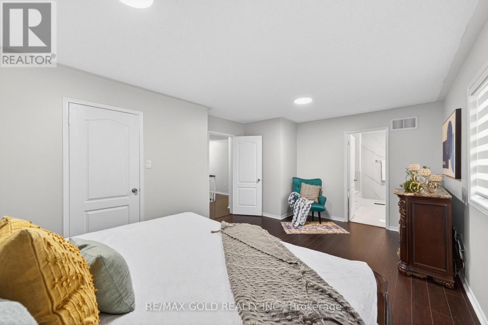 12 LINDERWOOD DRIVE Image 27