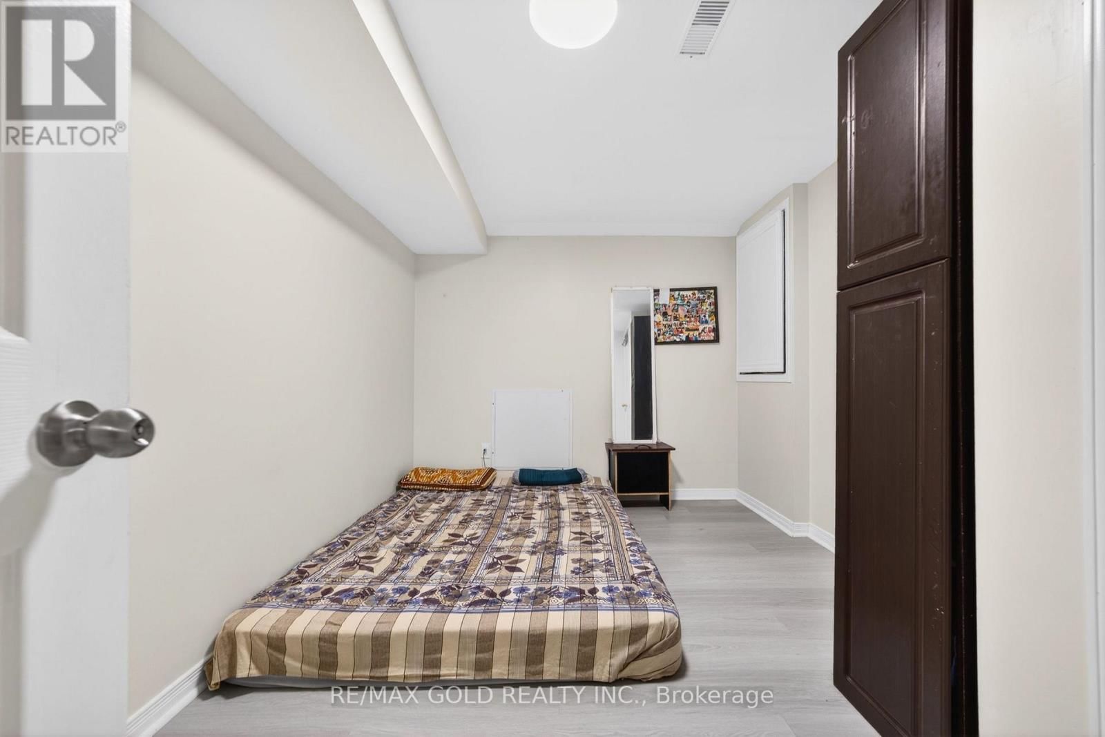 12 LINDERWOOD DRIVE Image 43