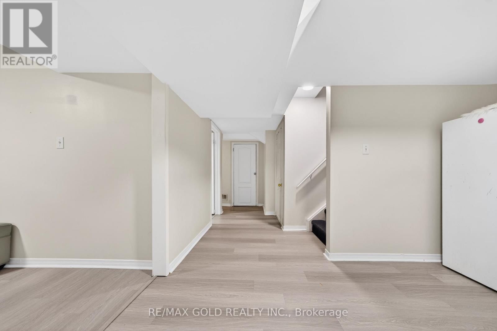 12 LINDERWOOD DRIVE Image 47