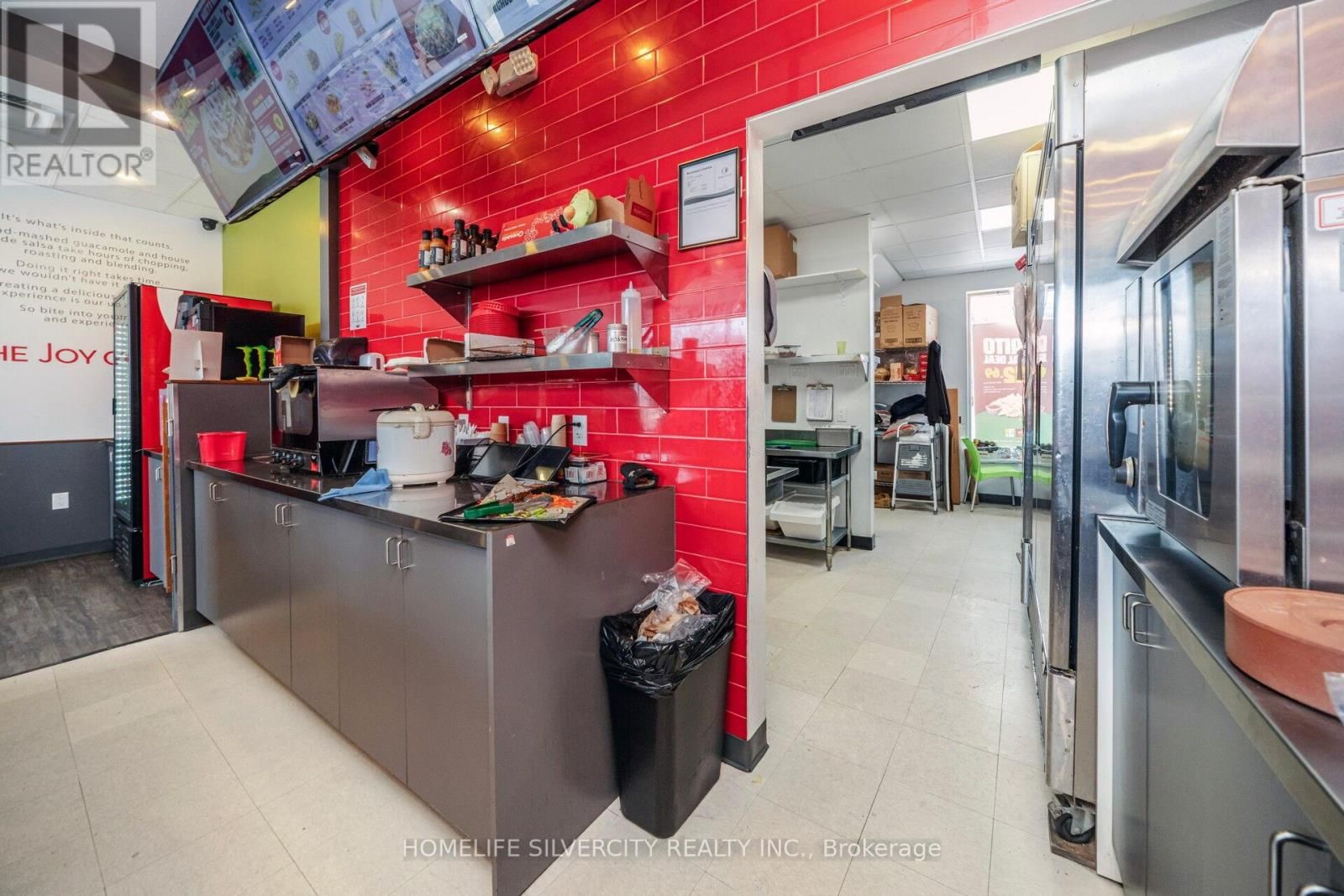 101 - 358 SPEERS ROAD Image 30