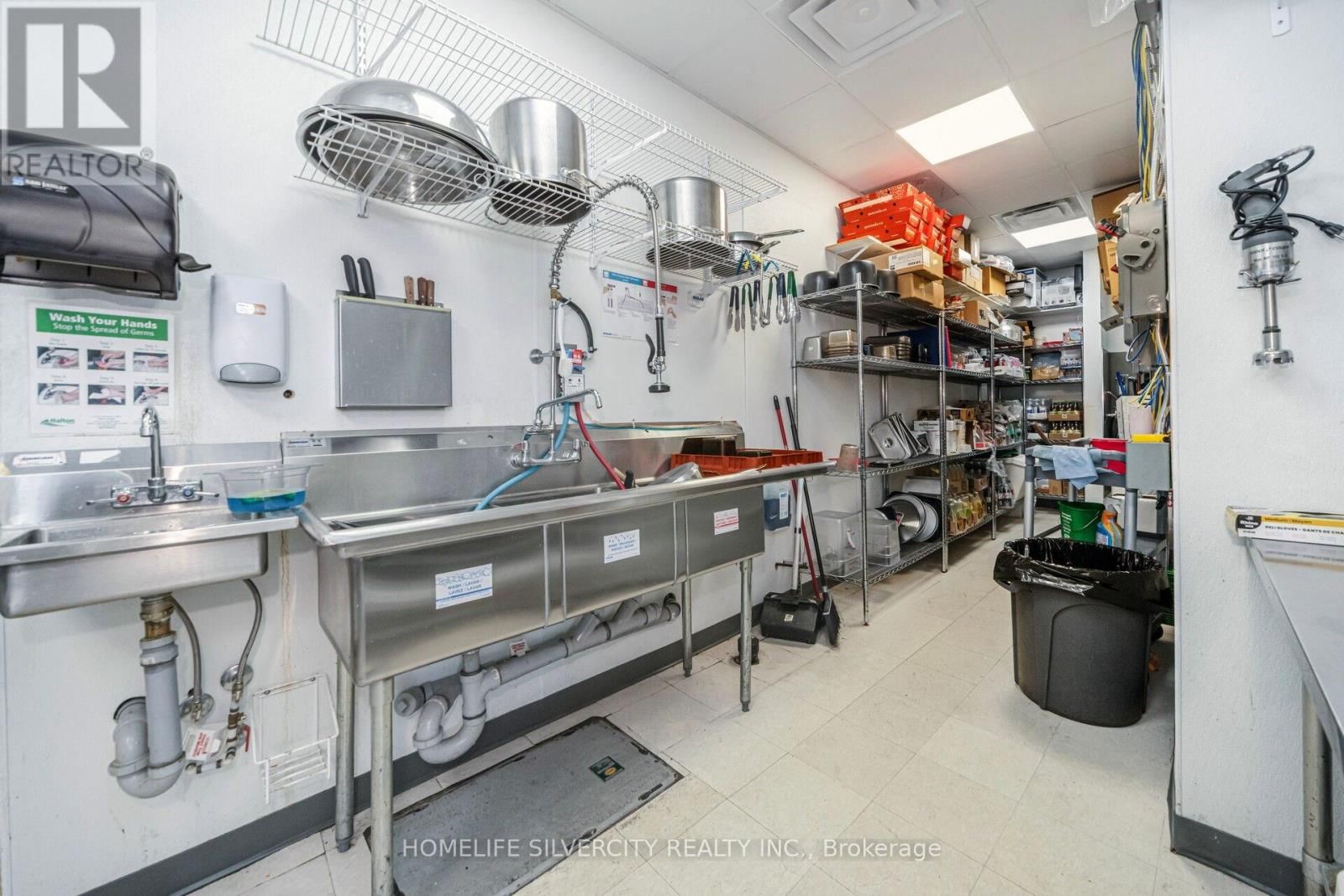 101 - 358 SPEERS ROAD Image 33