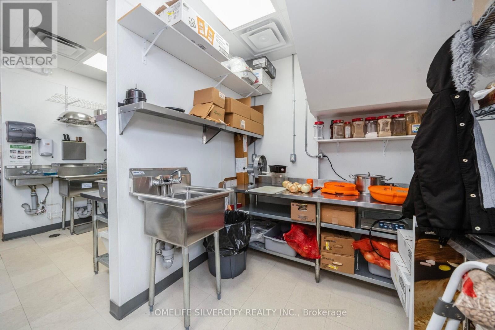 101 - 358 SPEERS ROAD Image 37