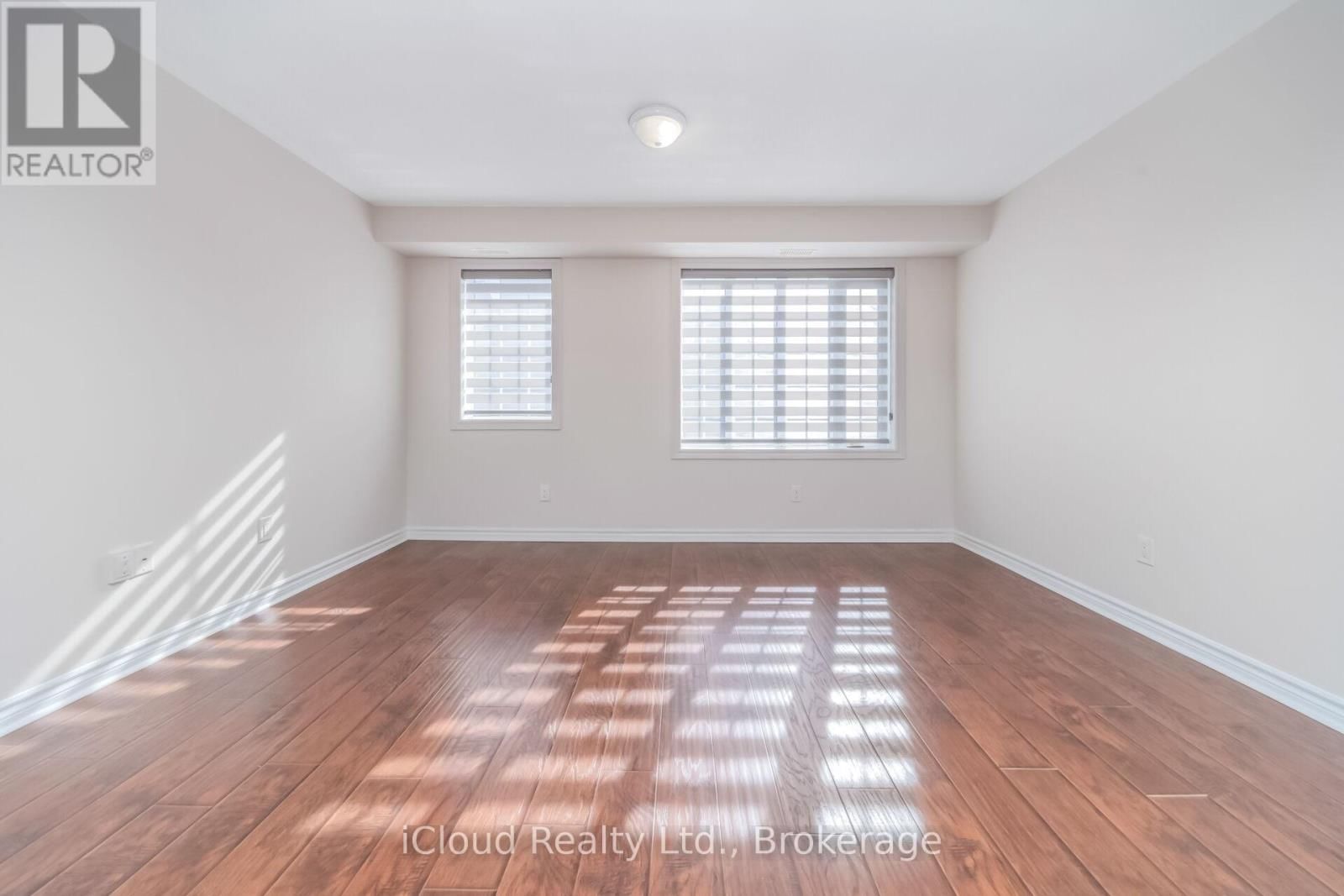 63 SPADINA ROAD Image 18