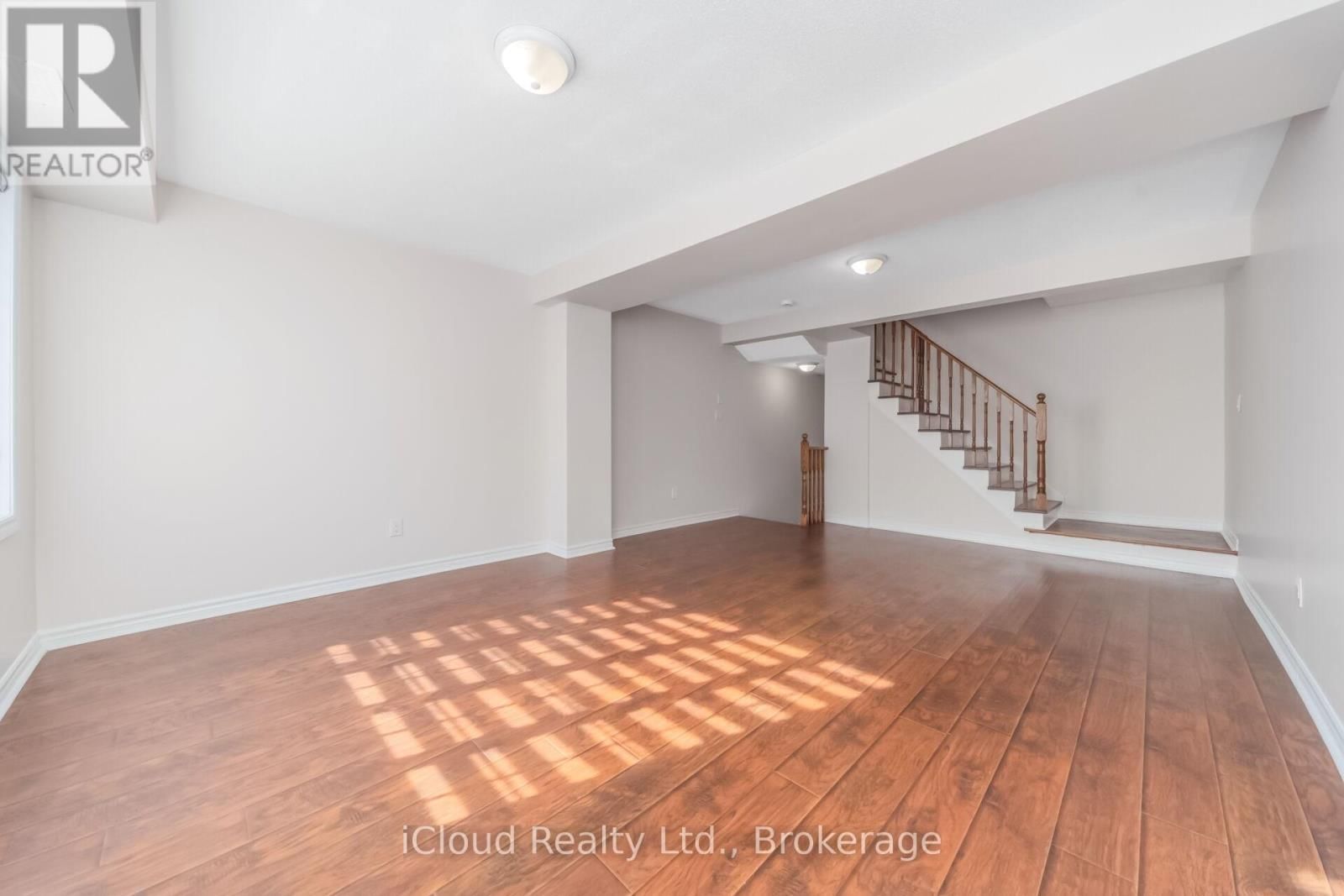 63 SPADINA ROAD Image 19