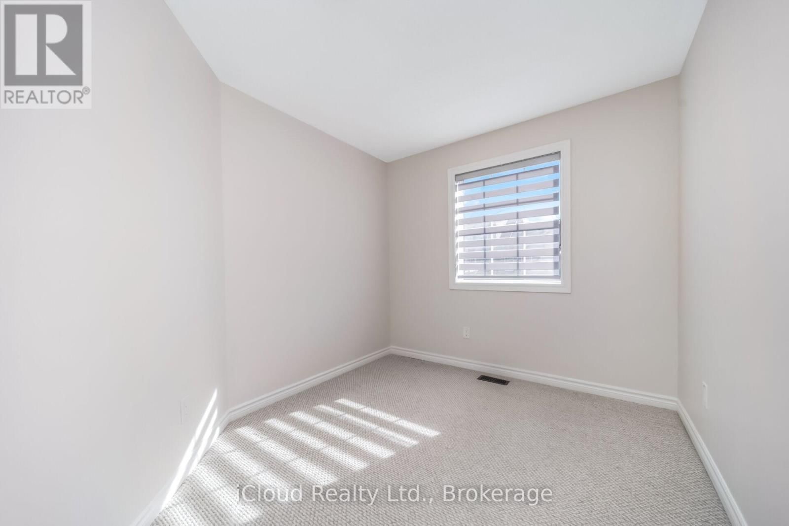 63 SPADINA ROAD Image 24