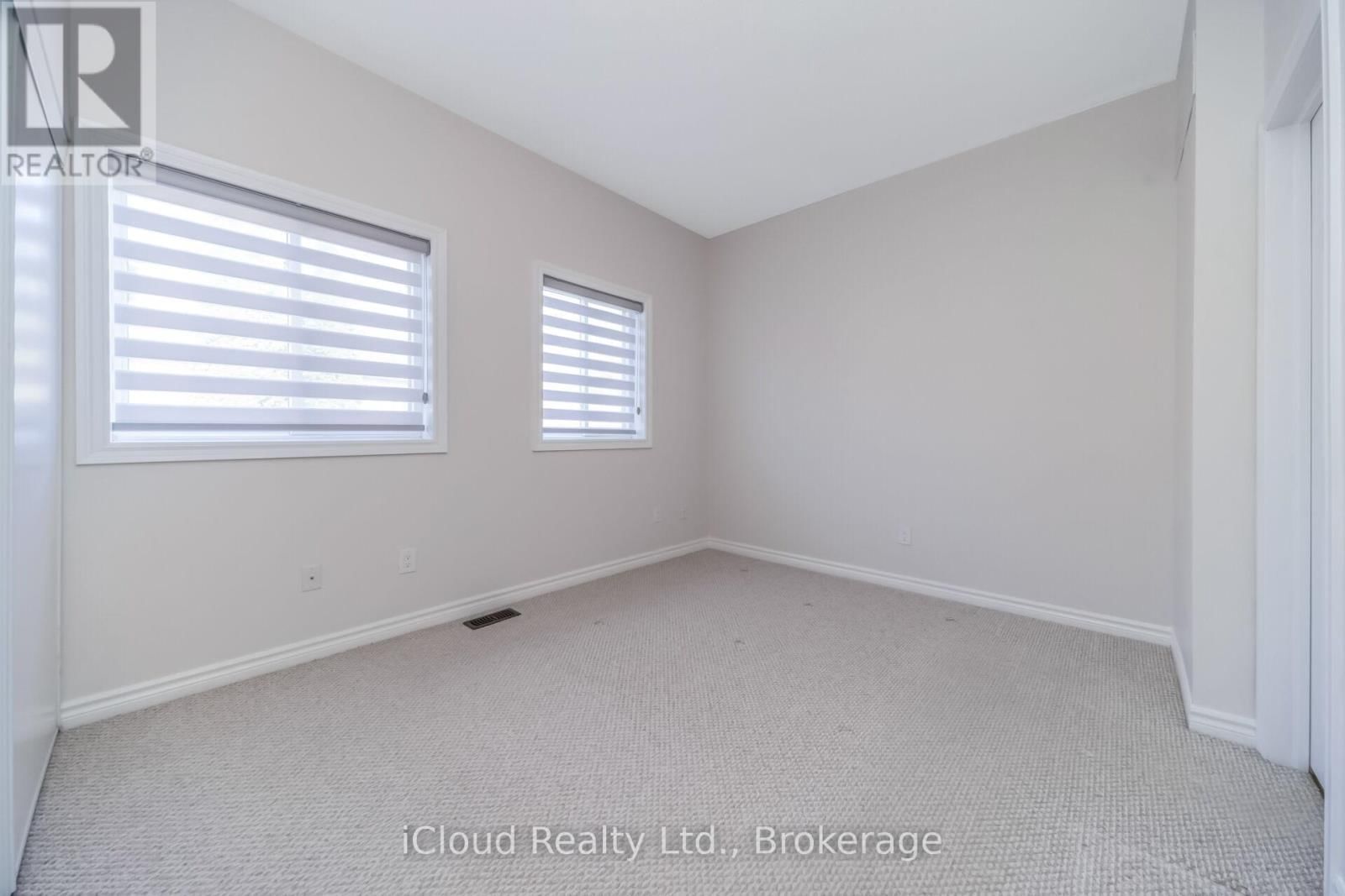 63 SPADINA ROAD Image 30