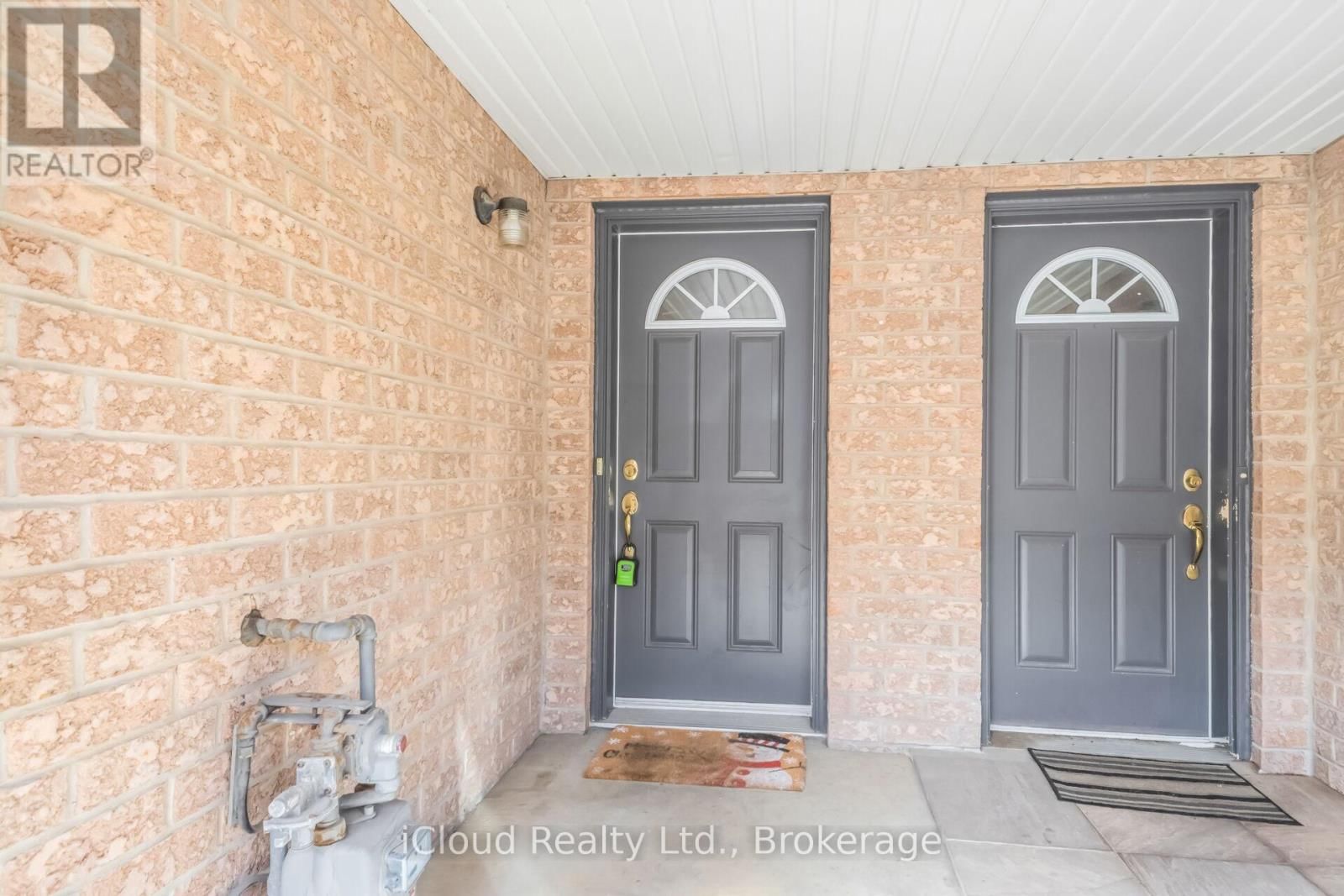 63 SPADINA ROAD Image 4