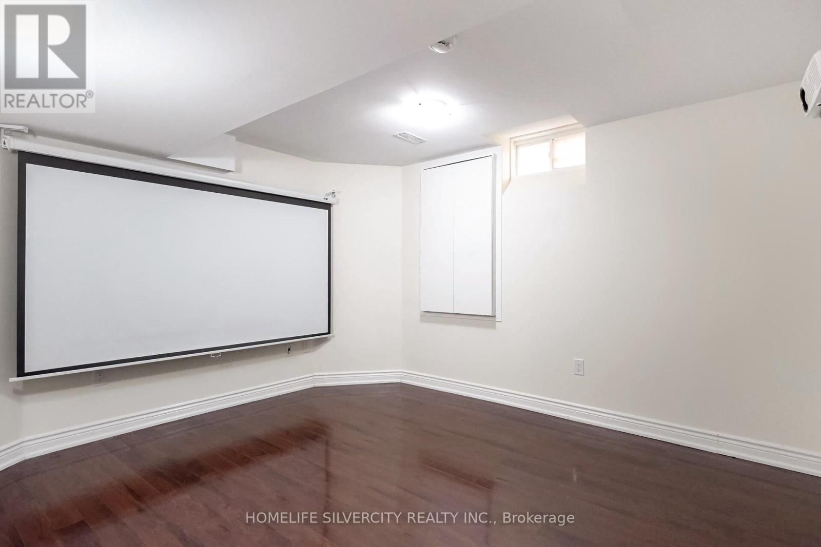 80 SCOTCHMERE CRESCENT Image 47