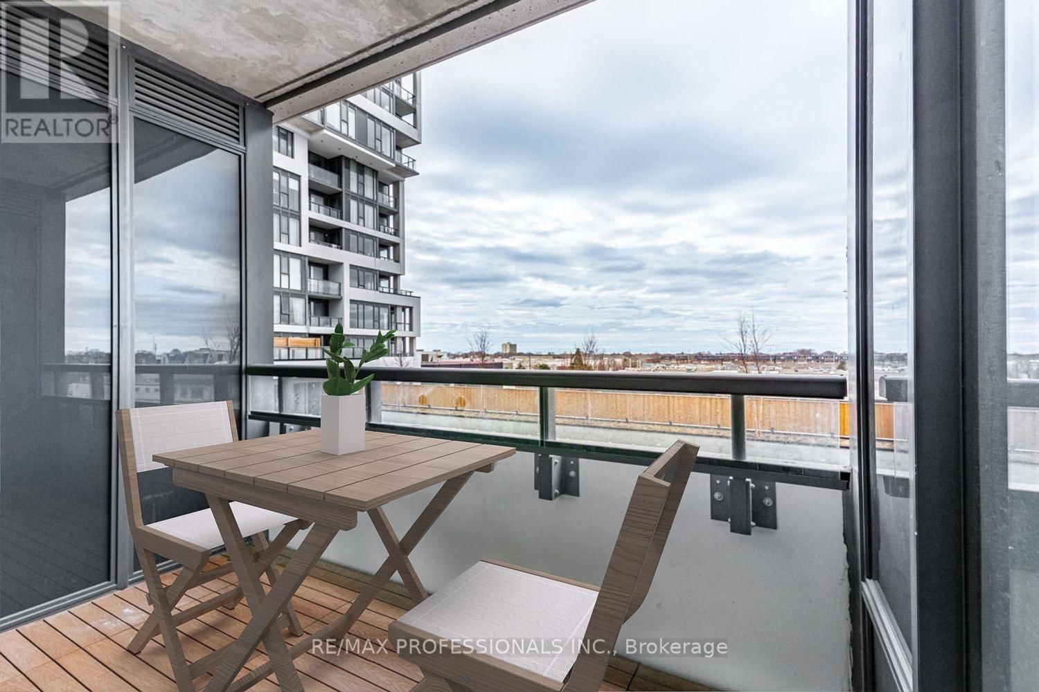 313 - 859 THE QUEENSWAY Image 24